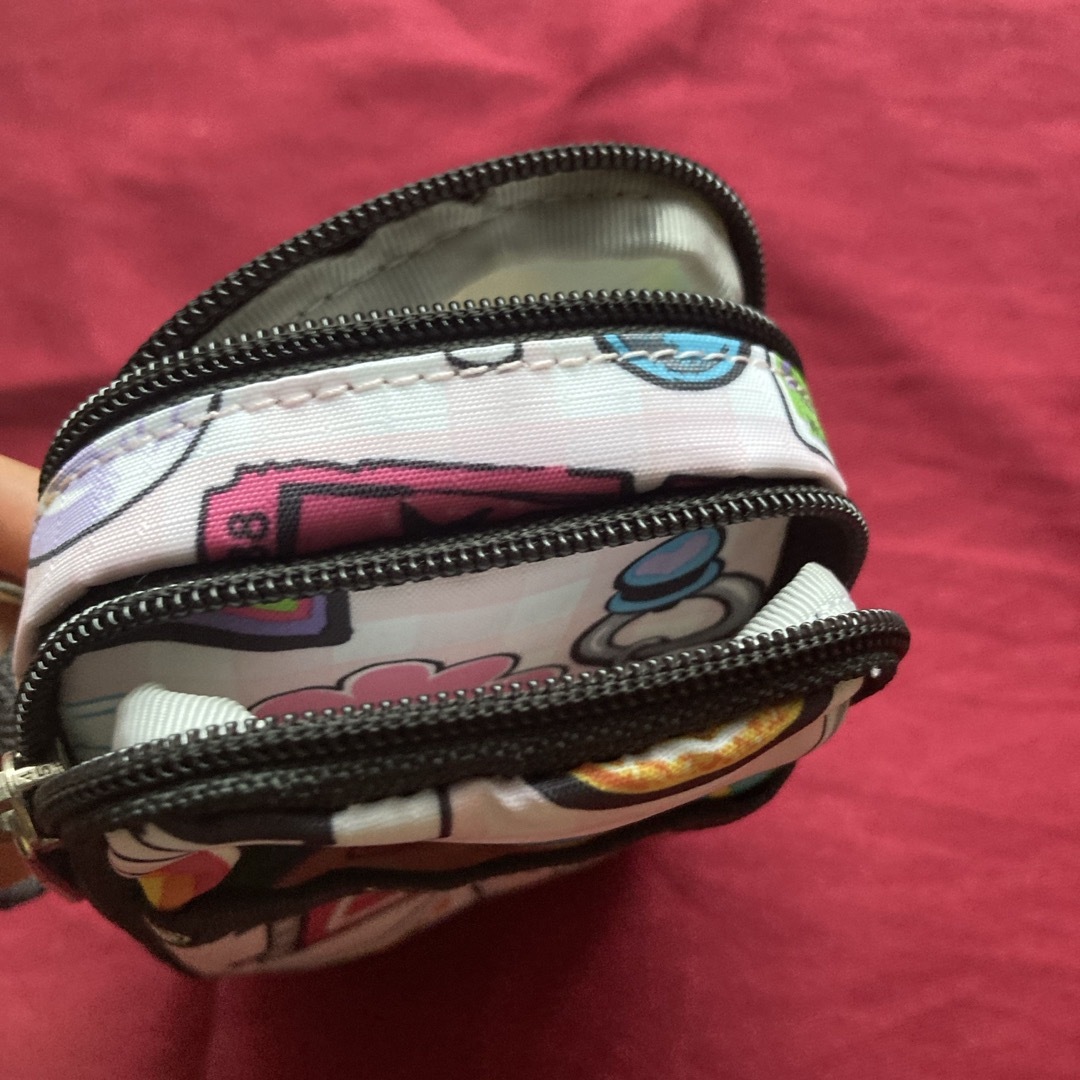 LeSportsac(レスポートサック)の【ぽろん様専用】レスポートサックひも付きミニポーチ　コスメポーチ　多機能ポーチ レディースのファッション小物(ポーチ)の商品写真