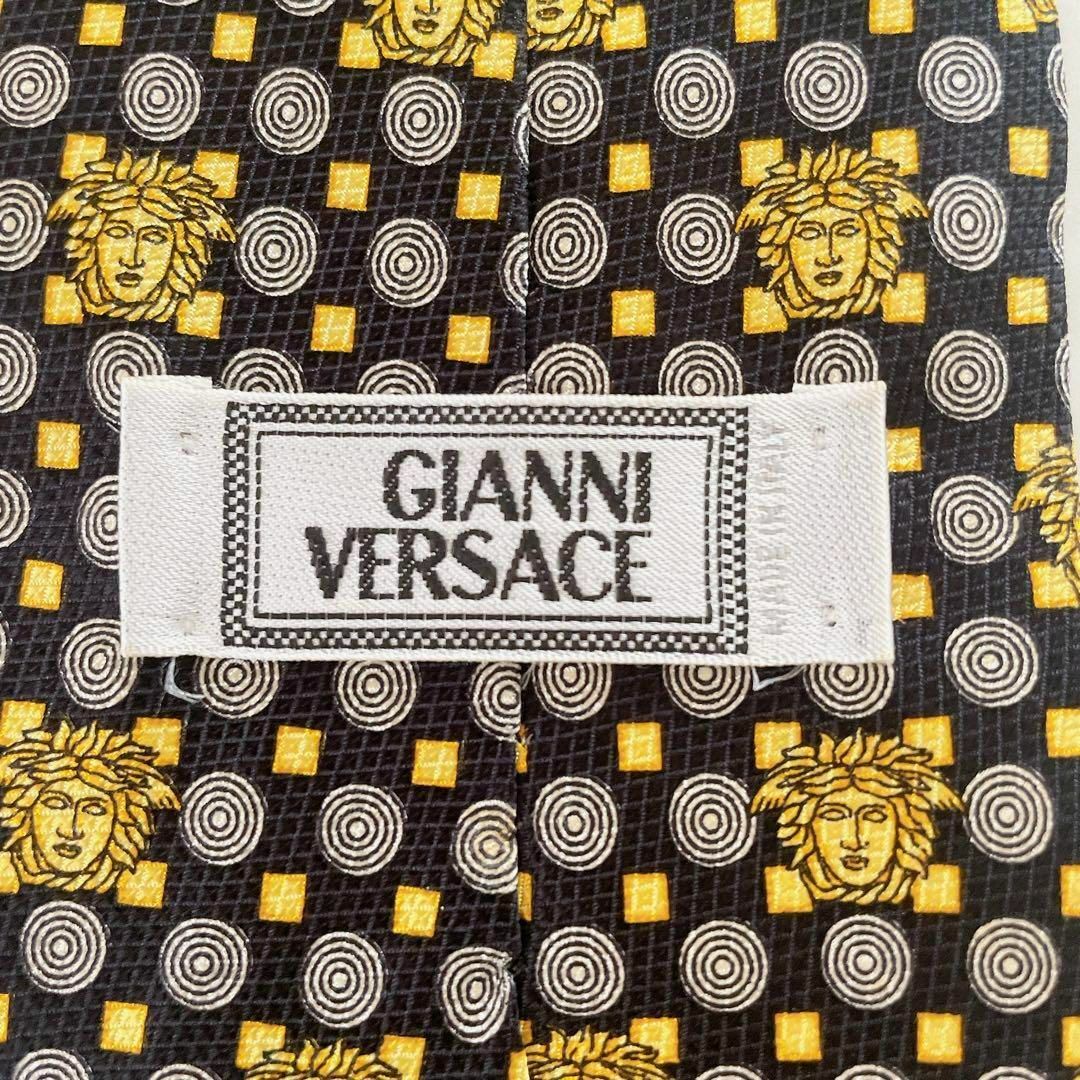 Gianni Versace(ジャンニヴェルサーチ)の美品꧁ヴェルサーチ꧂ネクタイ メドゥーサ　メドゥーサ柄　総柄　シルク100% メンズのファッション小物(ネクタイ)の商品写真