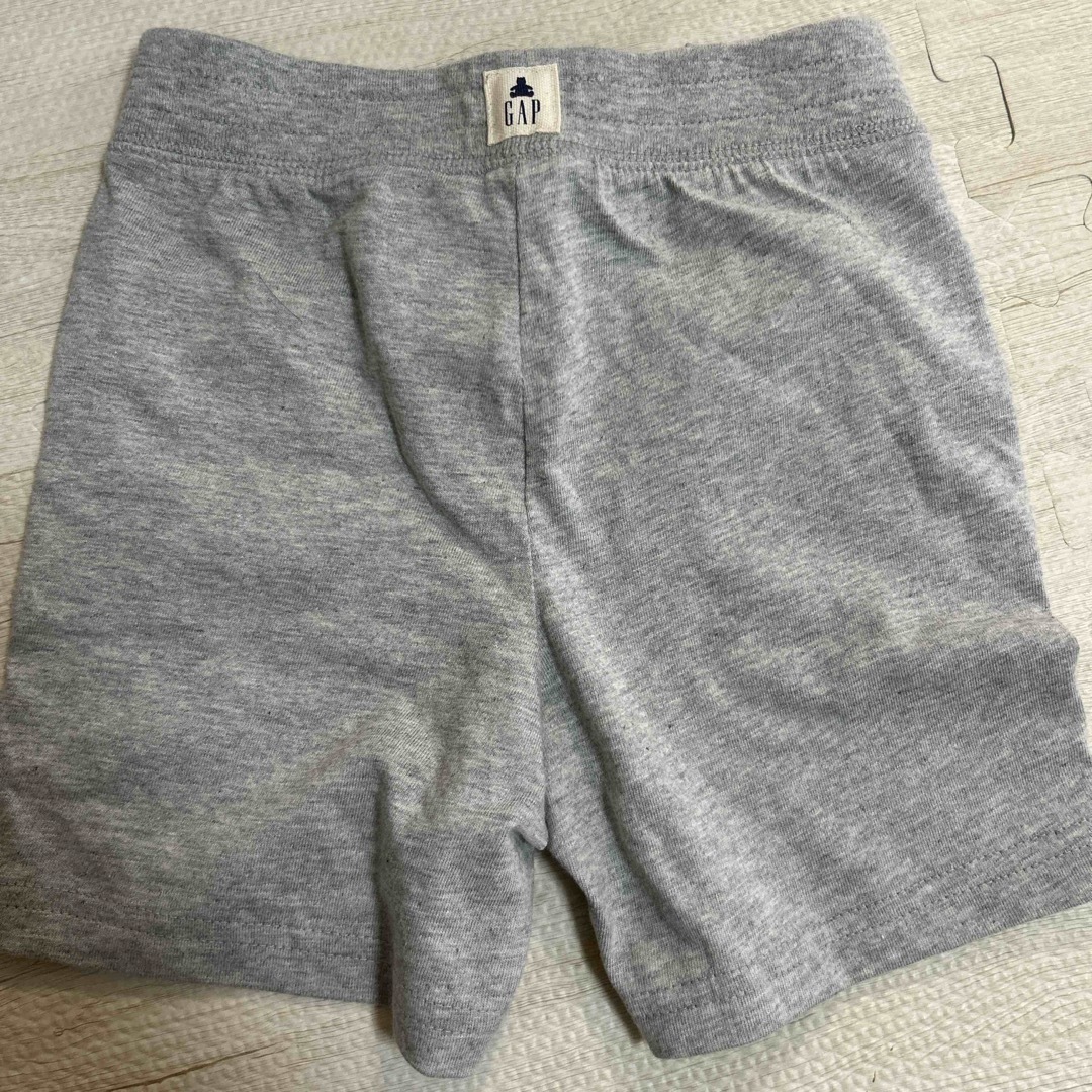 GAP Kids(ギャップキッズ)のGAP キッズハーフパンツ タグ付き新品 キッズ/ベビー/マタニティのキッズ服男の子用(90cm~)(パンツ/スパッツ)の商品写真