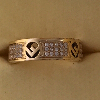 フェンディ(FENDI)のフェンディ  エフイズフェンディ  リング　箱付き　指輪　Fロゴ　(リング(指輪))