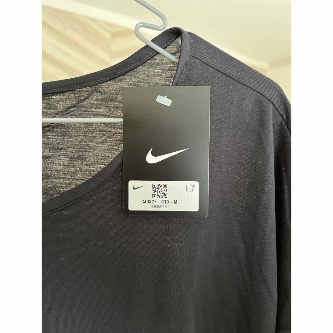 ナイキ　Mサイズ　NIKE レディース　 Tシャツ　ダンス　ヨガ　フィットネス スポーツ/アウトドアのトレーニング/エクササイズ(ヨガ)の商品写真