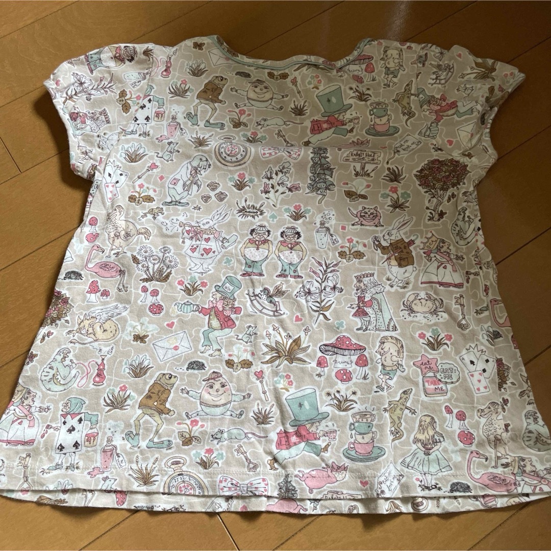 UNIQLO(ユニクロ)のUNIQLO 130 キッズ/ベビー/マタニティのキッズ服女の子用(90cm~)(Tシャツ/カットソー)の商品写真