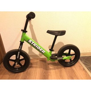 中古　ストライダー　STRIDER キックバイク　ライトグリーン　ペダルなし (自転車本体)