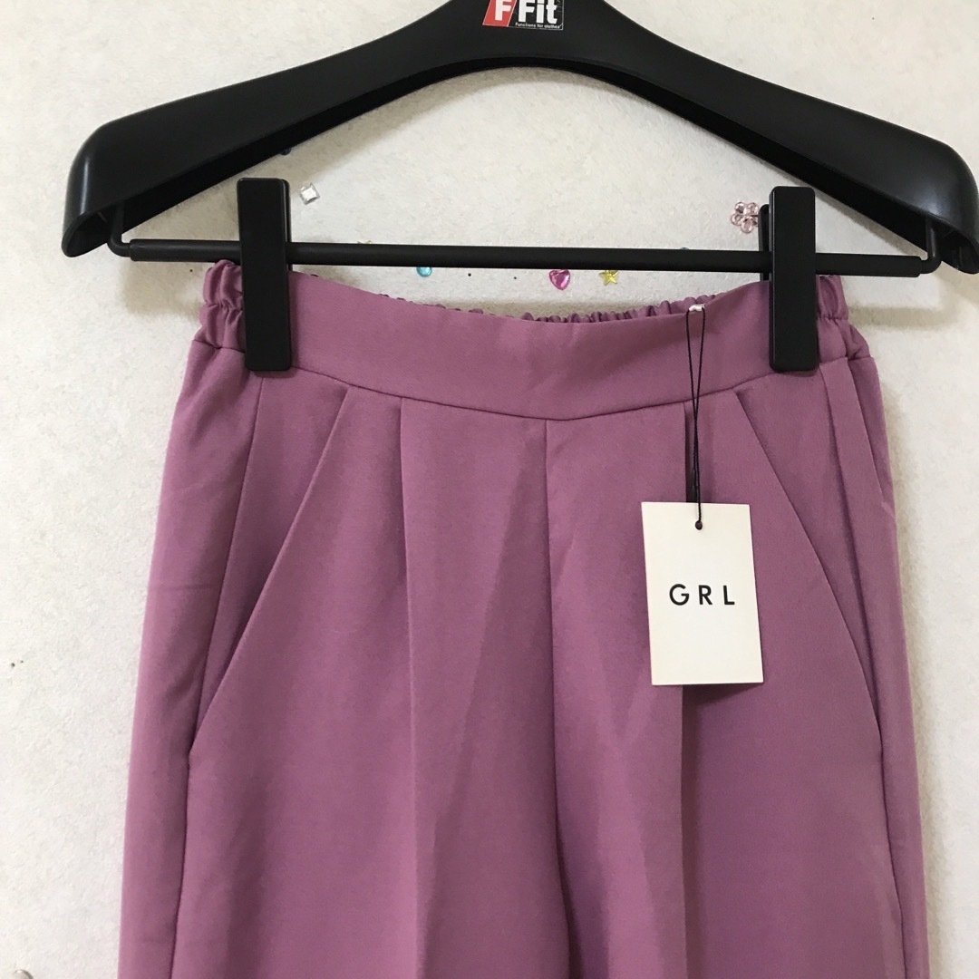 GRL(グレイル)の未使用タグ付き　GRL グレイル　レディース　Sサイズ レディースのパンツ(カジュアルパンツ)の商品写真