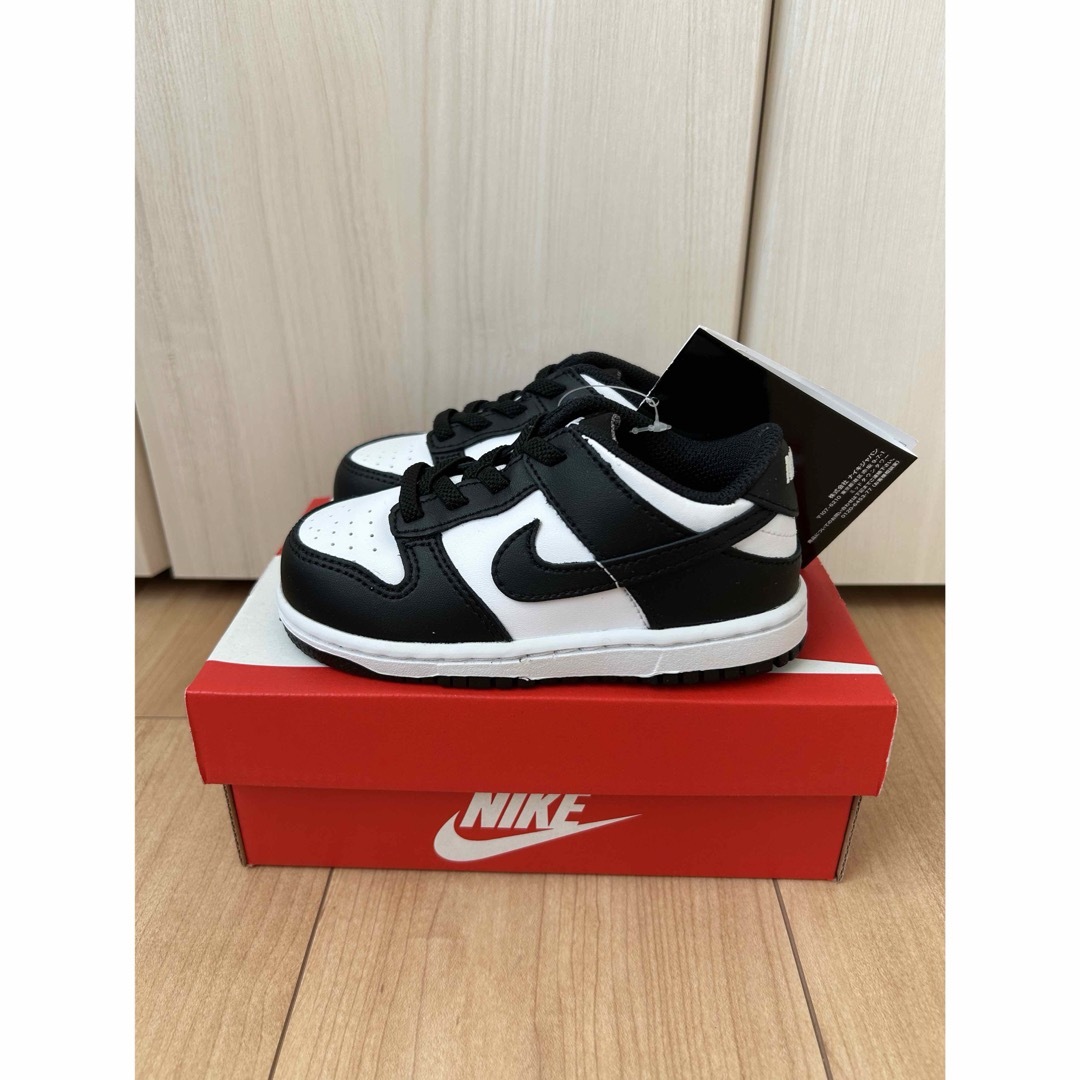 NIKE(ナイキ)のNIKE DUNK LOW  ナイキダンクロー ベビー　キッズ キッズ/ベビー/マタニティのキッズ靴/シューズ(15cm~)(スニーカー)の商品写真