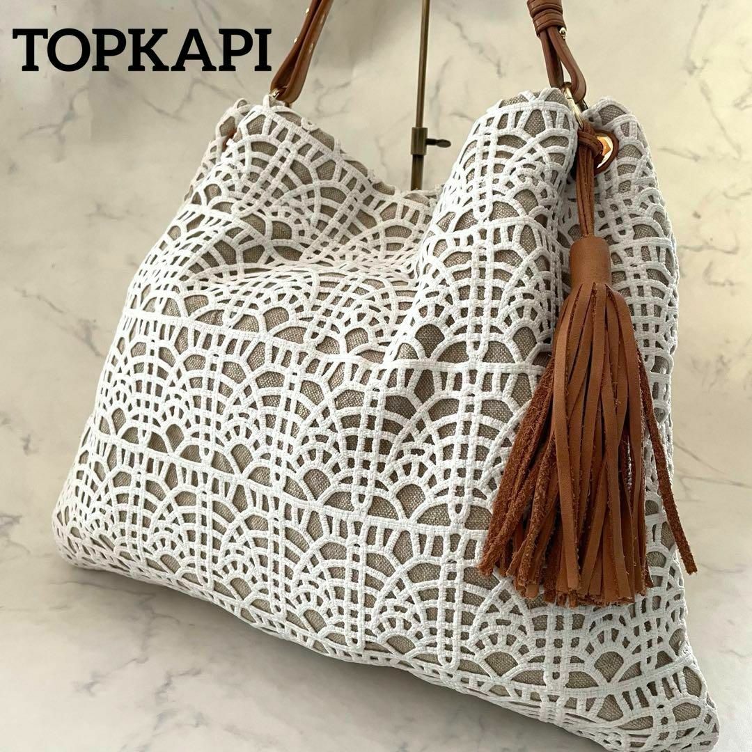 TOPKAPI(トプカピ)の美品꧁トプカピ꧂　ショルダーバッグ　タッセル付き　レース　肩掛け レディースのバッグ(ショルダーバッグ)の商品写真