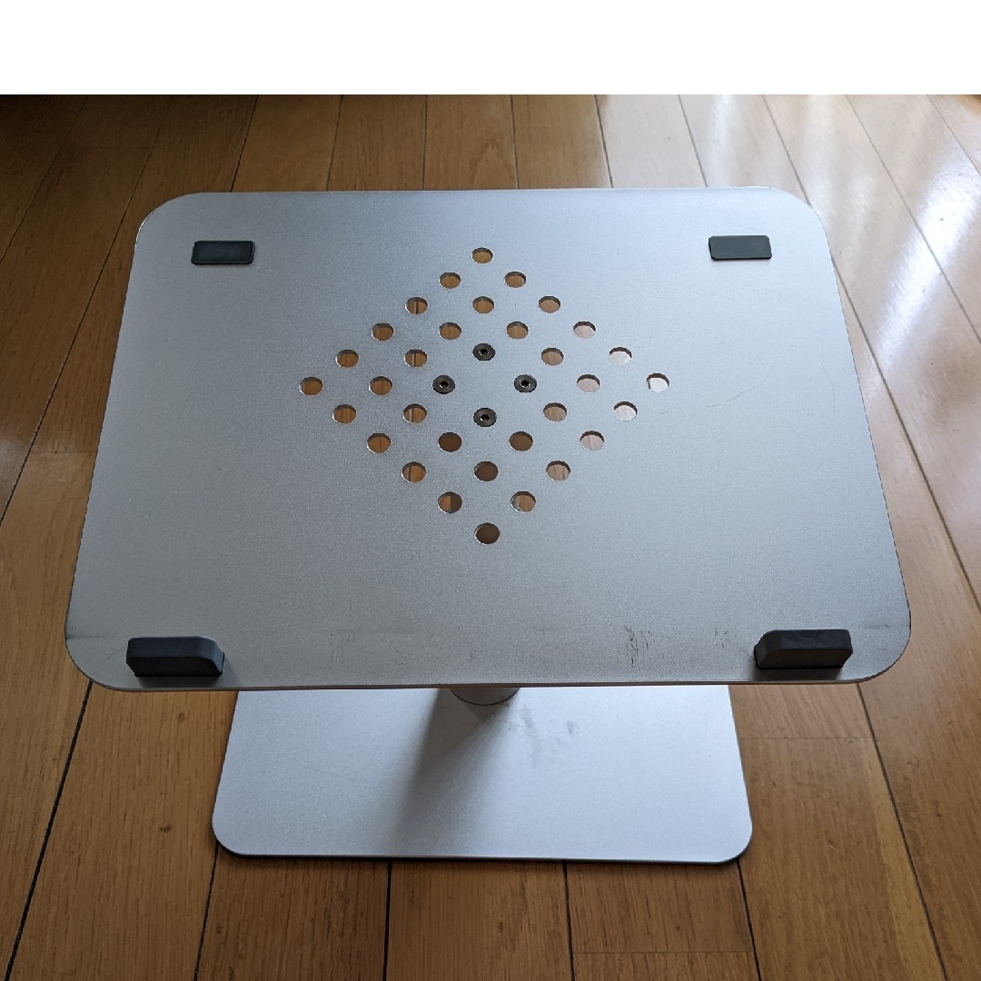 ◎USED ノートパソコンスタンド laptop stand スマホ/家電/カメラのPC/タブレット(PC周辺機器)の商品写真