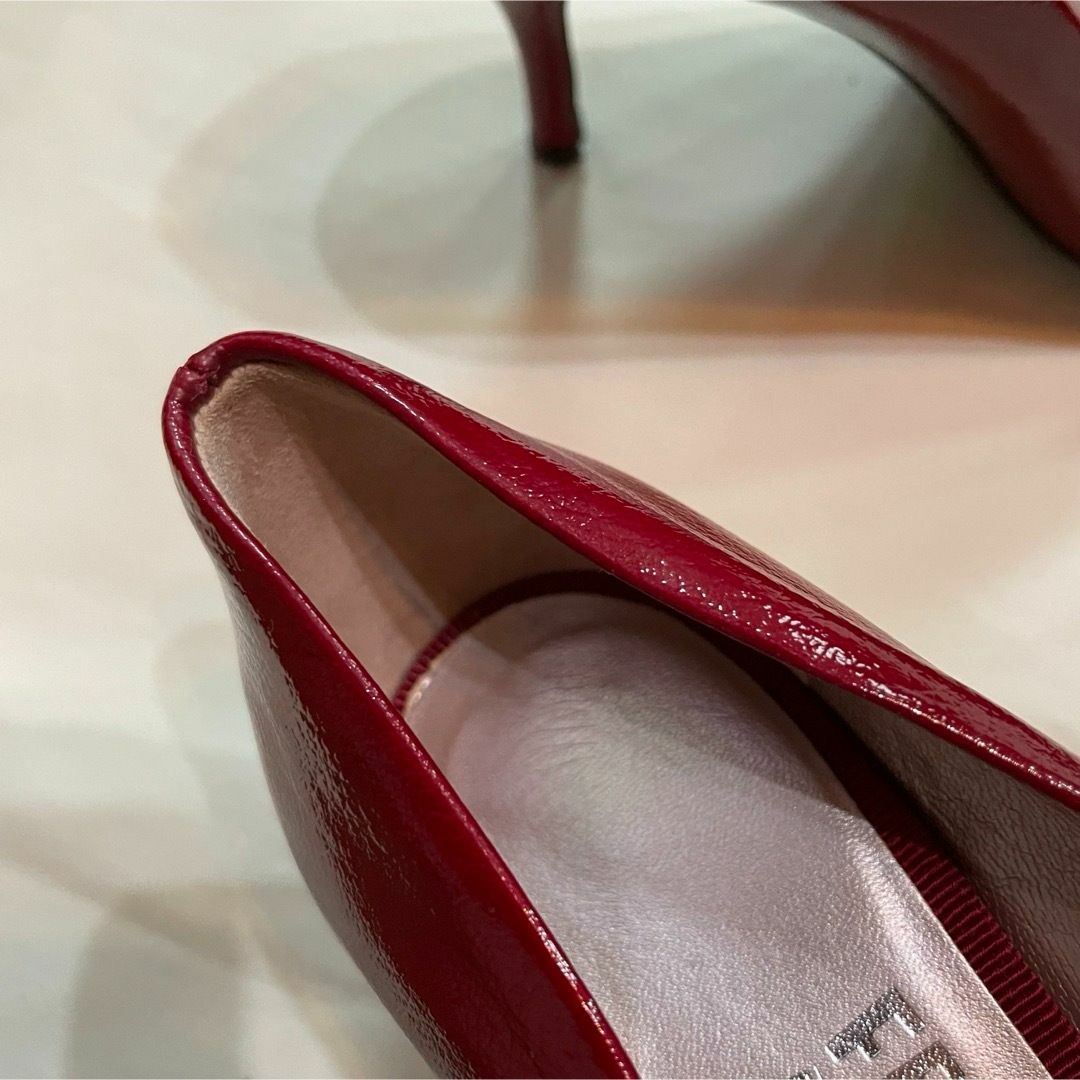 Salvatore Ferragamo(サルヴァトーレフェラガモ)の（美品）フェラガモ　パンプス　ハイヒール　赤　22.5cm レディースの靴/シューズ(ハイヒール/パンプス)の商品写真