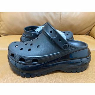 クロックス(crocs)のクロックス　Mega Crush Clog  メガ クラッシュ25cm  新品(サンダル)