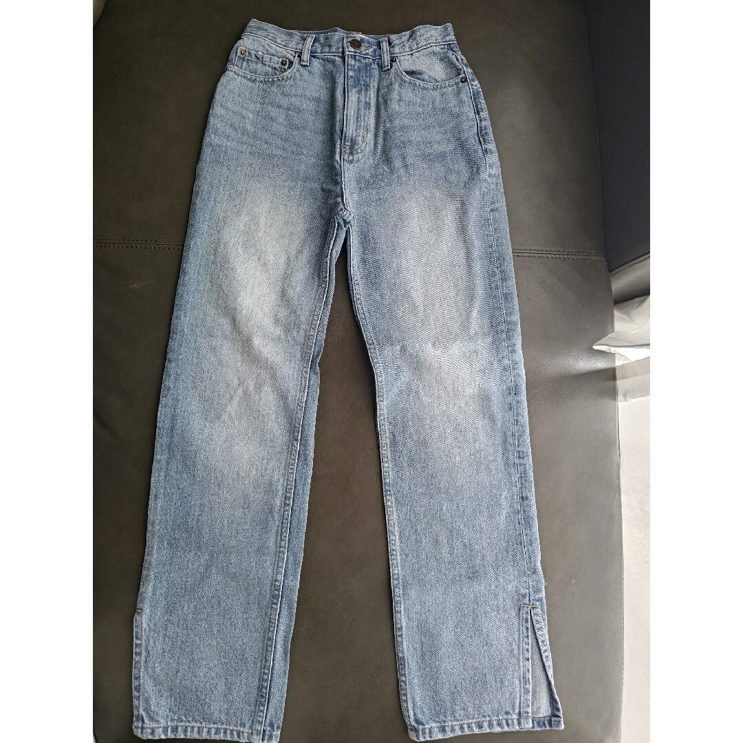 Ameri VINTAGE(アメリヴィンテージ)のAMERI SLIM STRAIGHT DENIM PANTS size24 レディースのパンツ(デニム/ジーンズ)の商品写真