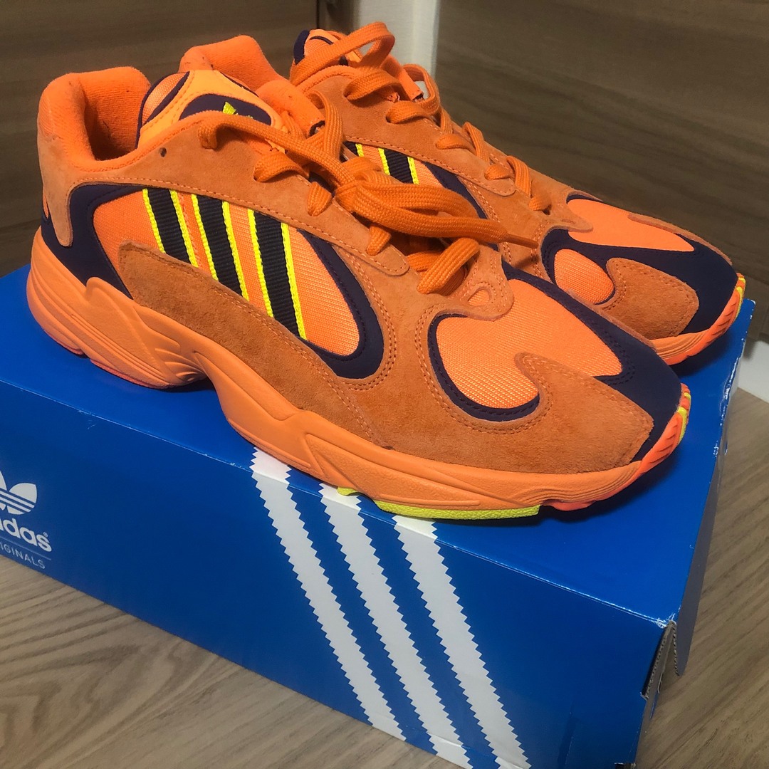 adidas(アディダス)の【新品・未使用】adidas YUNG-1 メンズの靴/シューズ(スニーカー)の商品写真