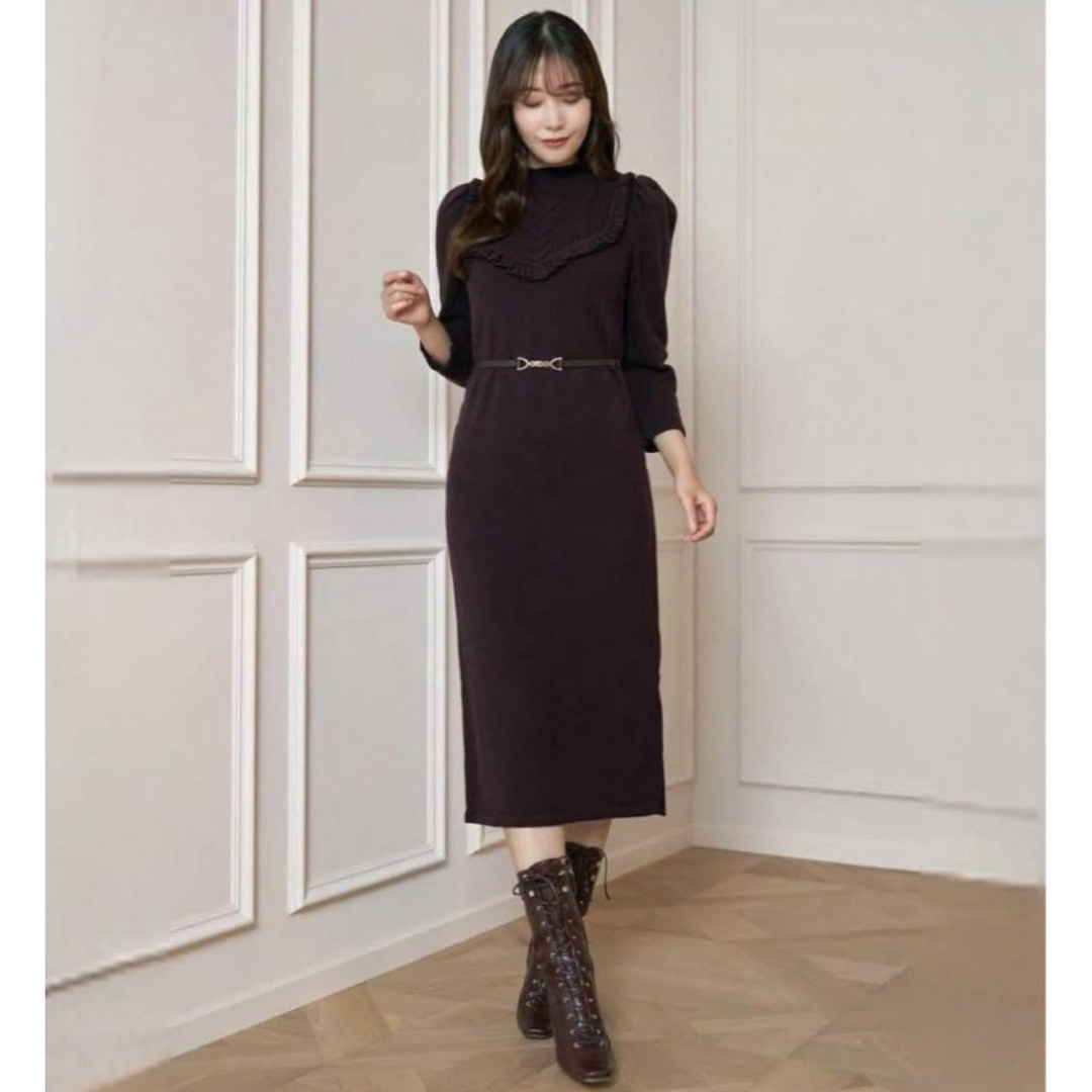 Her lip to(ハーリップトゥ)のHerlipto belted ruffle cable-knit dress レディースのワンピース(ロングワンピース/マキシワンピース)の商品写真