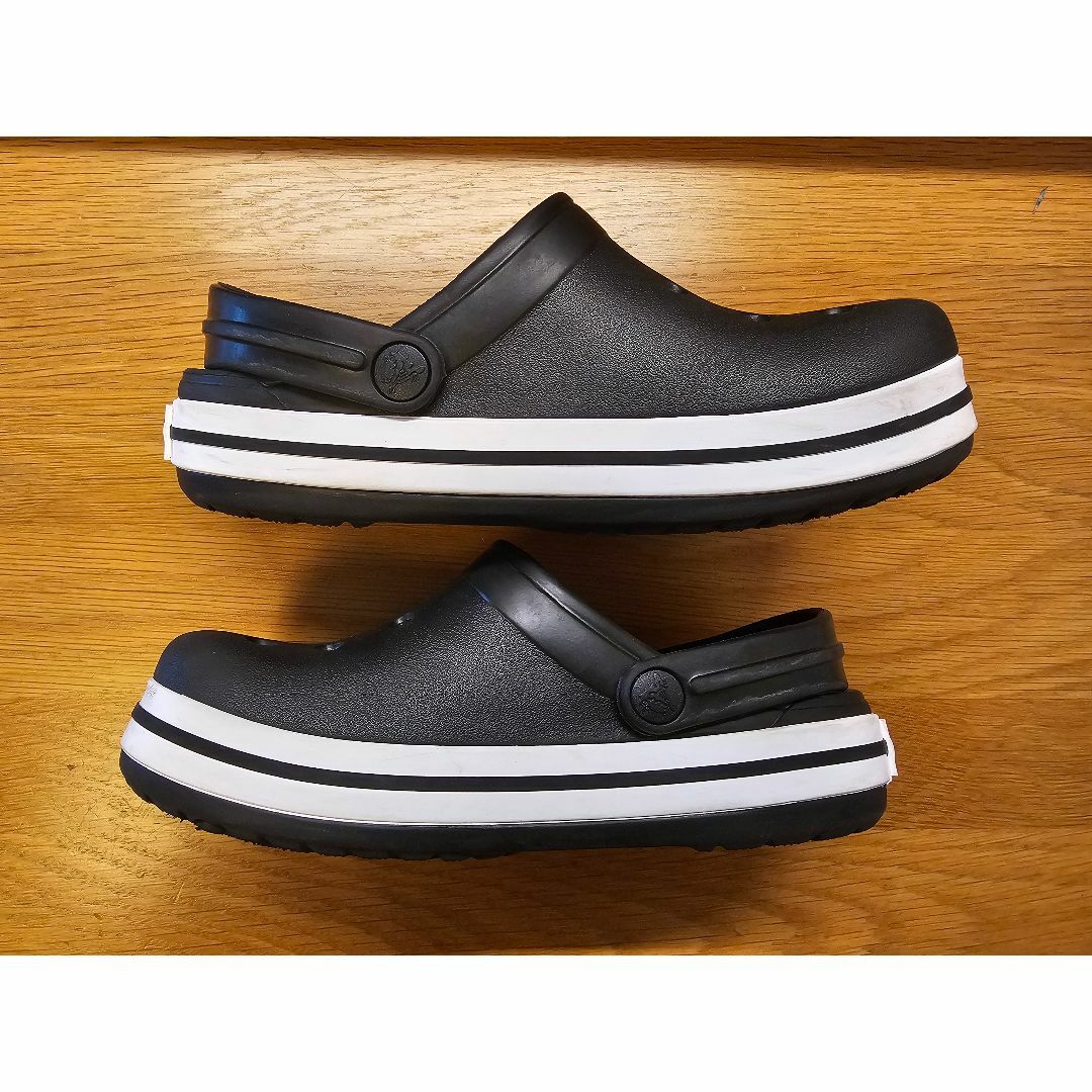 crocs(クロックス)のクロックス サンダル キッズ 20㎝ 中古 キッズ/ベビー/マタニティのキッズ靴/シューズ(15cm~)(サンダル)の商品写真