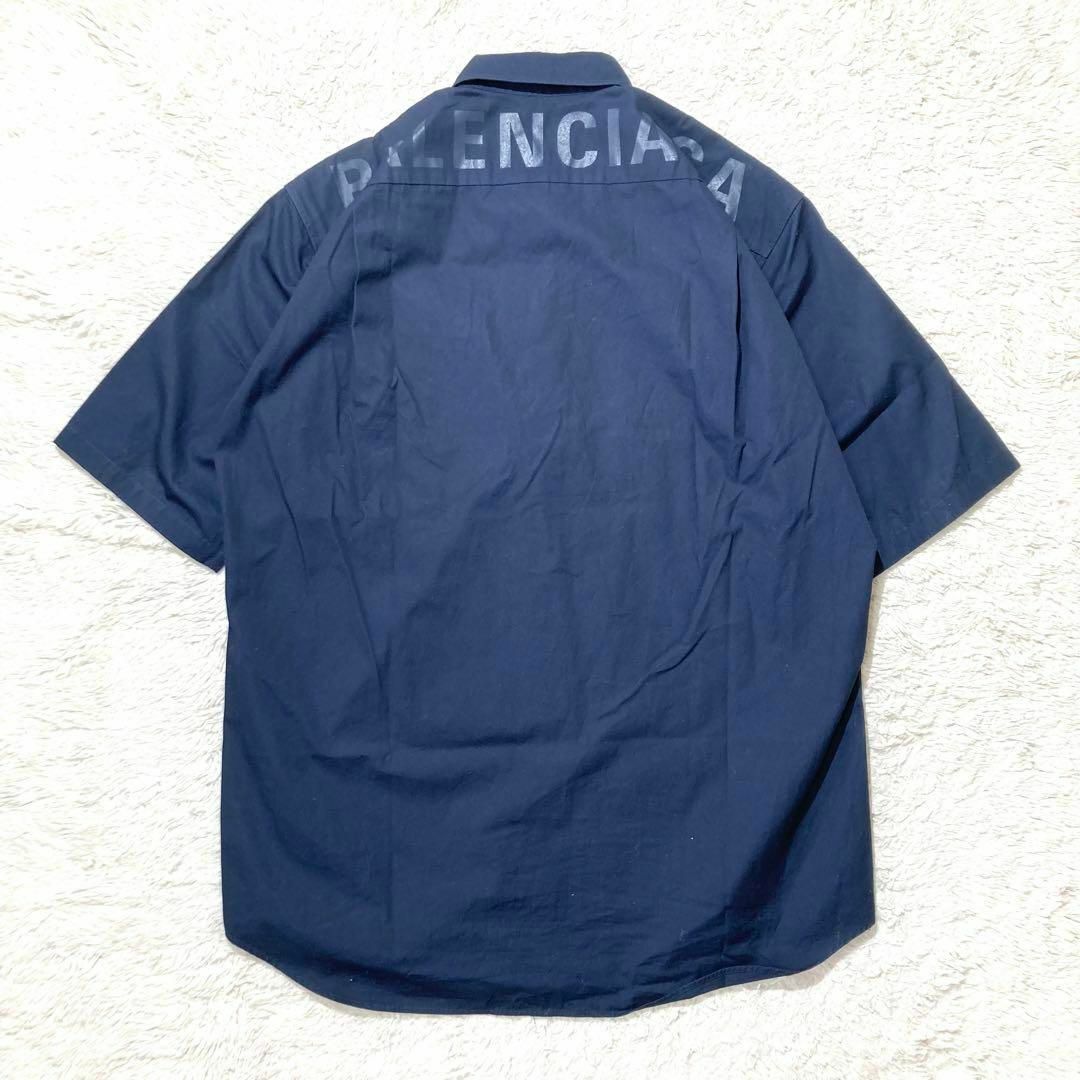 Balenciaga(バレンシアガ)の【未使用級】バレンシアガ シャツ オーバーサイズ バックロゴ 534334 37 メンズのトップス(Tシャツ/カットソー(半袖/袖なし))の商品写真