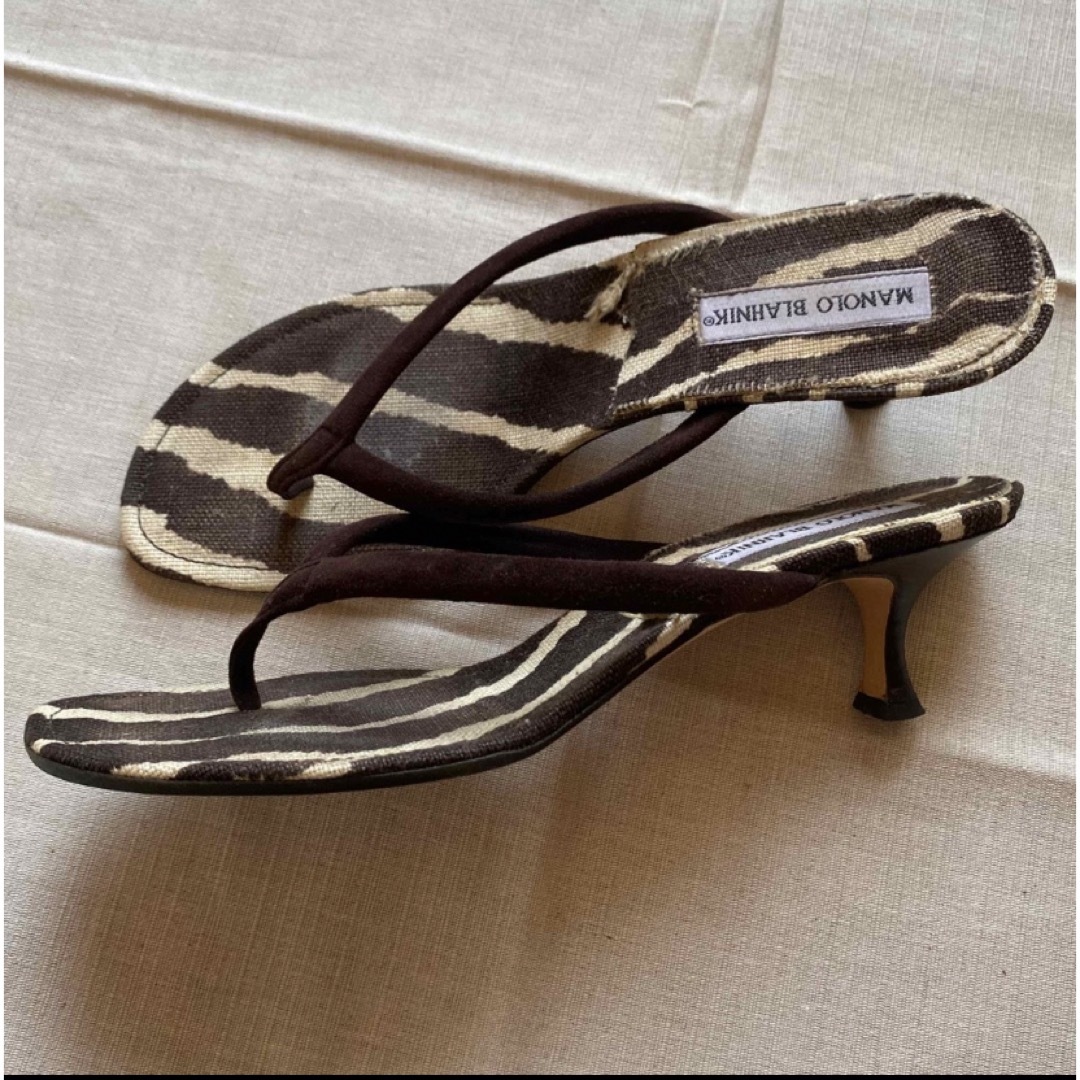 MANOLO BLAHNIK(マノロブラニク)のMANOLO BLAHNIK マノロブラニク　サンダル レディースの靴/シューズ(サンダル)の商品写真