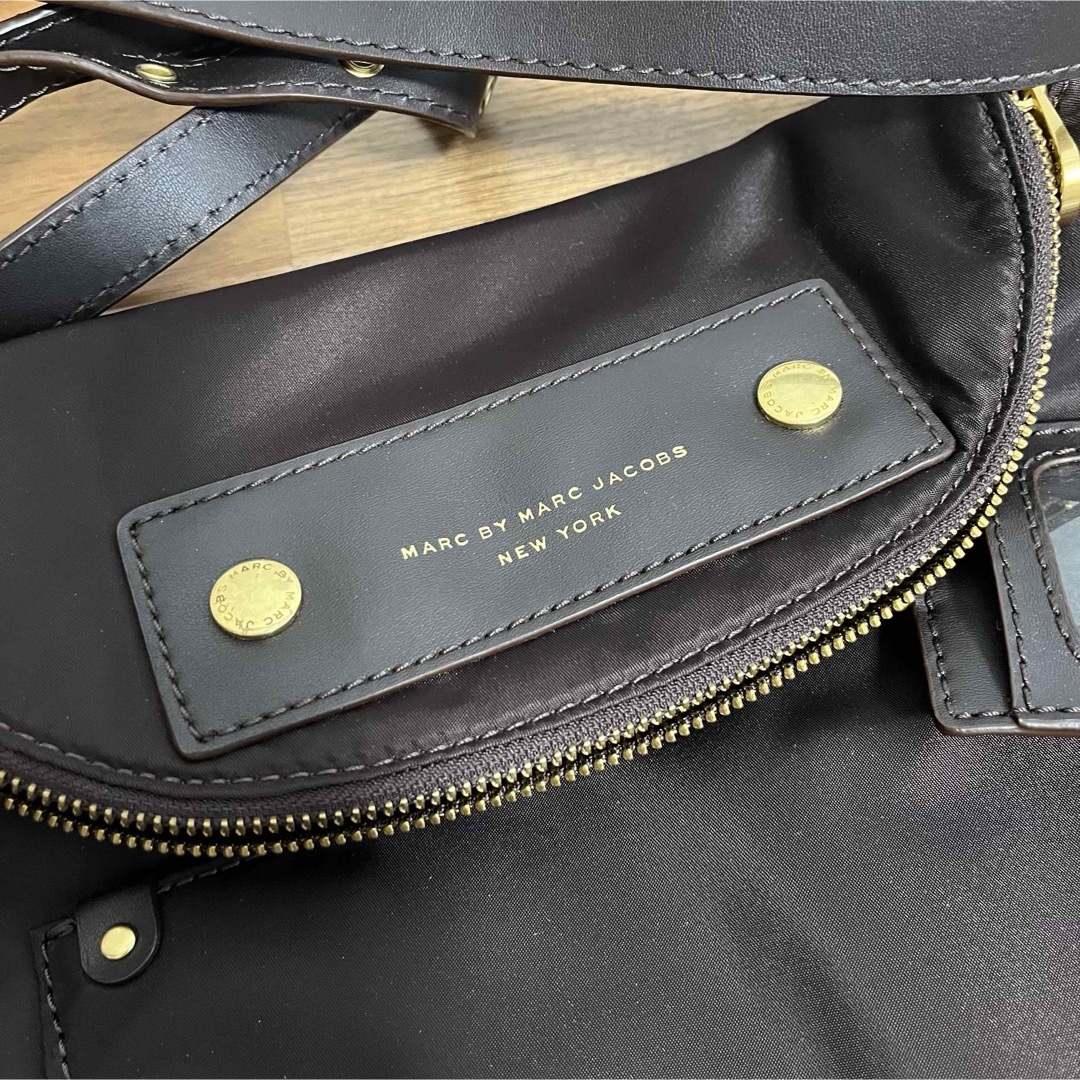 MARC BY MARC JACOBS(マークバイマークジェイコブス)のマークバイマークジェイコブス　ショルダーバッグ　ショルダーバック レディースのバッグ(ショルダーバッグ)の商品写真