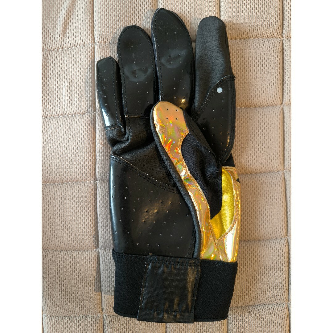 野球 カッターズ B442 Sサイズ 手袋 バッティンググローブ  両手用 スポーツ/アウトドアの野球(ウェア)の商品写真