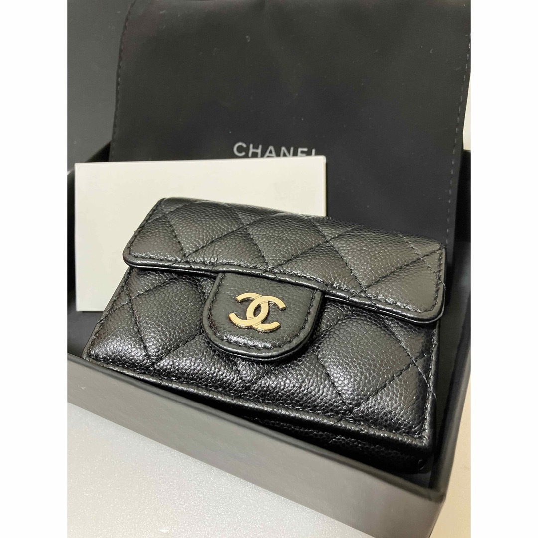 CHANEL(シャネル)の超美品♡シャネル マトラッセ 三つ折り財布 キャビアスキン 近年モデル 正規品 レディースのファッション小物(財布)の商品写真