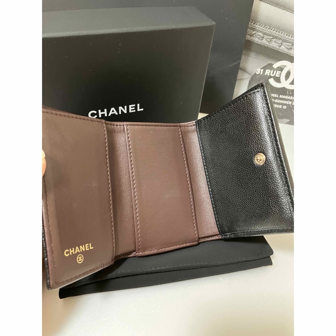 CHANEL(シャネル)の超美品♡シャネル マトラッセ 三つ折り財布 キャビアスキン 近年モデル 正規品 レディースのファッション小物(財布)の商品写真