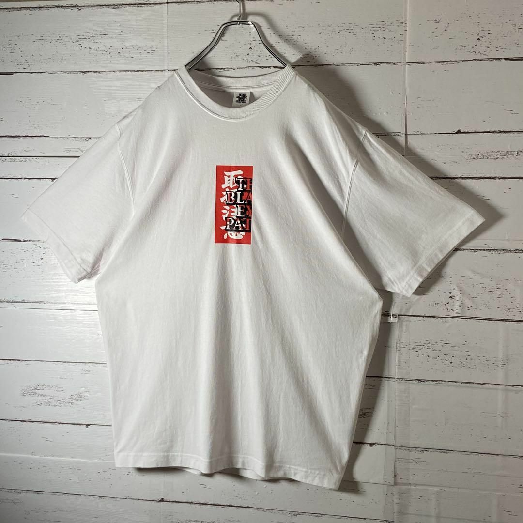 I8 【美品Ｌサイズ】ブラックアイパッチ☆センターロゴ 取扱注意Tシャツ 即完売 メンズのトップス(Tシャツ/カットソー(半袖/袖なし))の商品写真