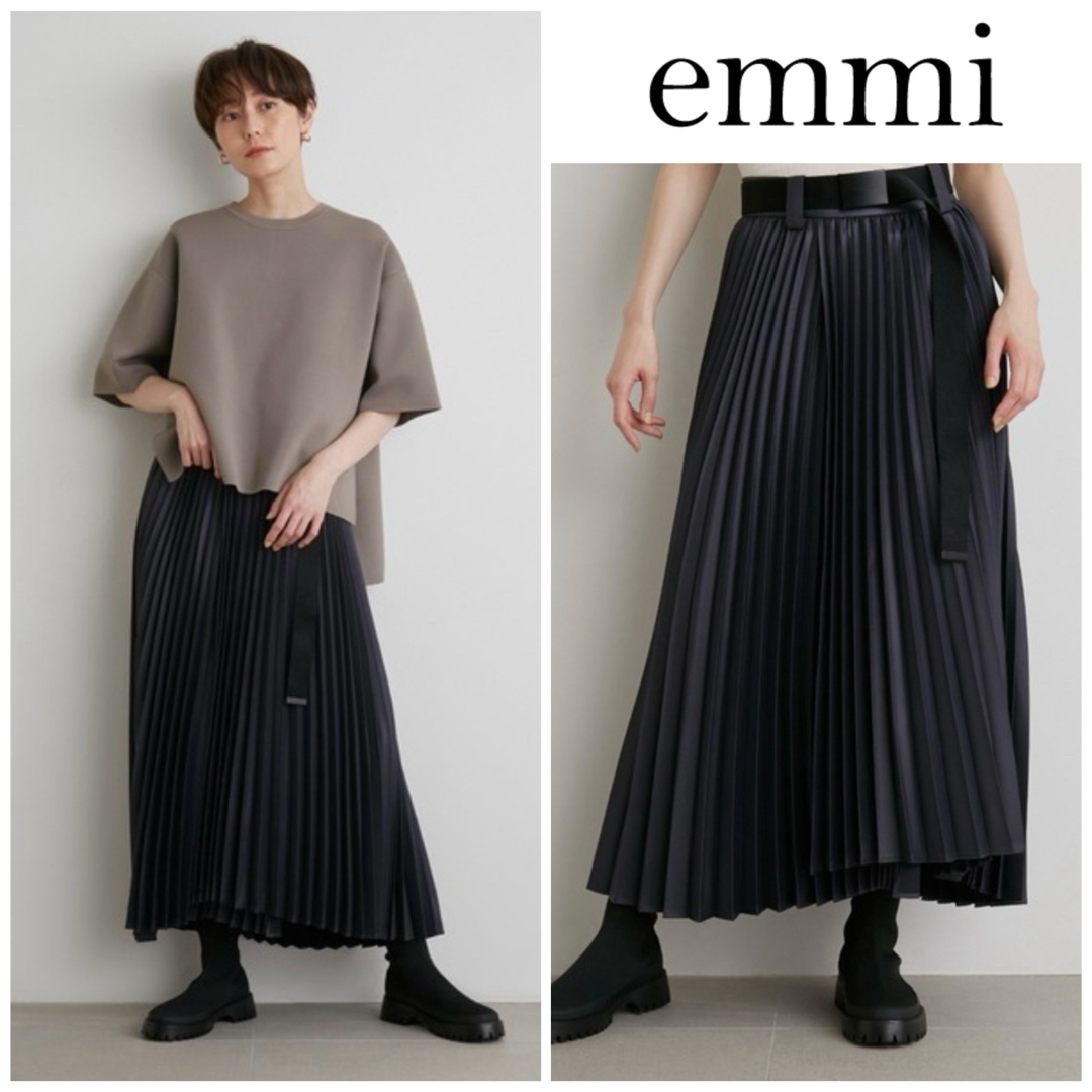 emmi atelier(エミアトリエ)の【emmi atelier】 エミ  ベルト付きプリーツスカート レディースのスカート(ロングスカート)の商品写真