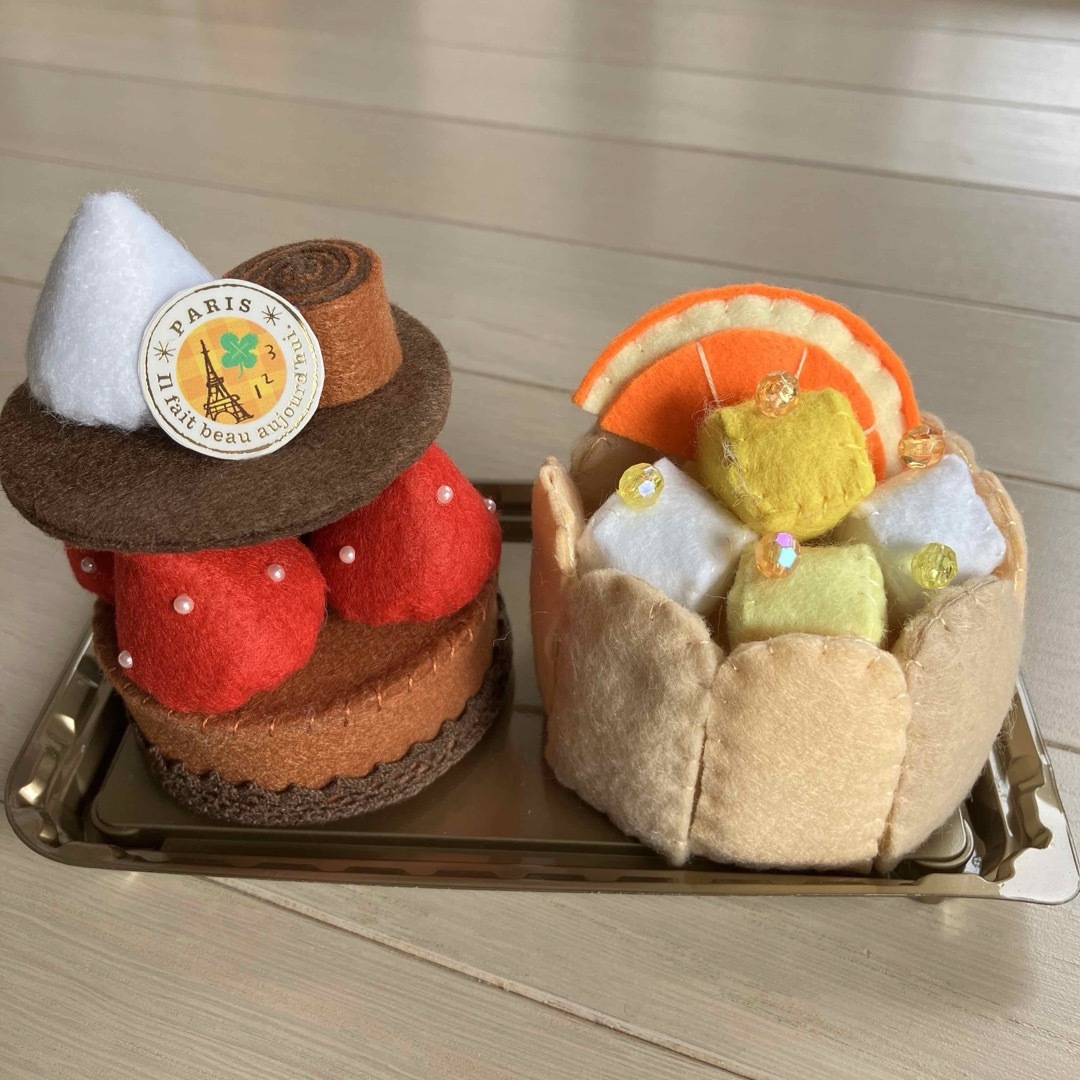 フェルト　ケーキ ハンドメイドのキッズ/ベビー(おもちゃ/雑貨)の商品写真