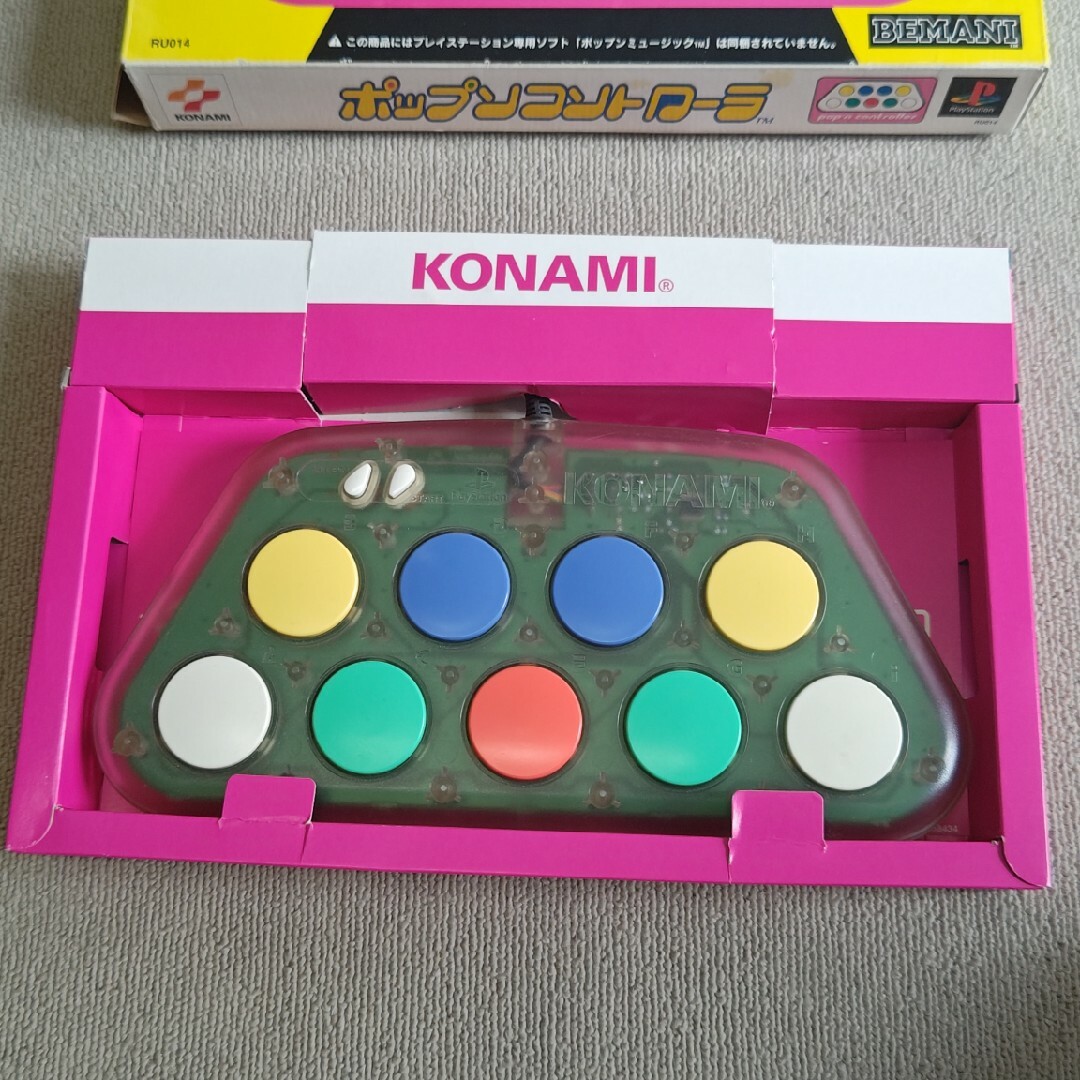 KONAMI(コナミ)のプレイステーション専用 ポップンコントローラ ポプコン RU014 エンタメ/ホビーのゲームソフト/ゲーム機本体(家庭用ゲーム機本体)の商品写真