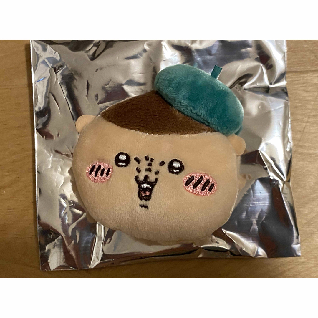 ちいかわ　東京みやげ　お顔ぬいぐるみバッジ　くりまんじゅう エンタメ/ホビーのおもちゃ/ぬいぐるみ(キャラクターグッズ)の商品写真