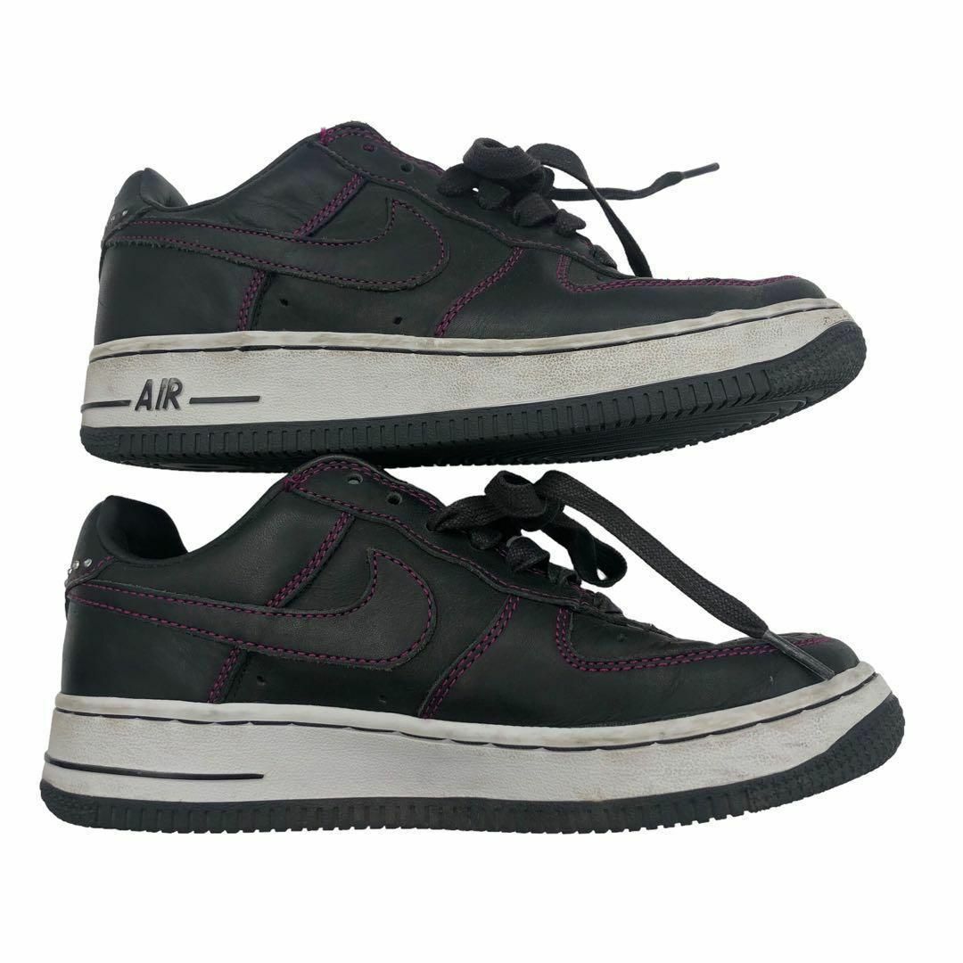 NIKE(ナイキ)のNIKE AIR FORCE 1 LOW エアフォースワン 23.5 黒 紫 レディースの靴/シューズ(スニーカー)の商品写真