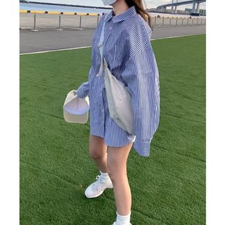 GRL　ラウンドヘムストライプロングシャツ