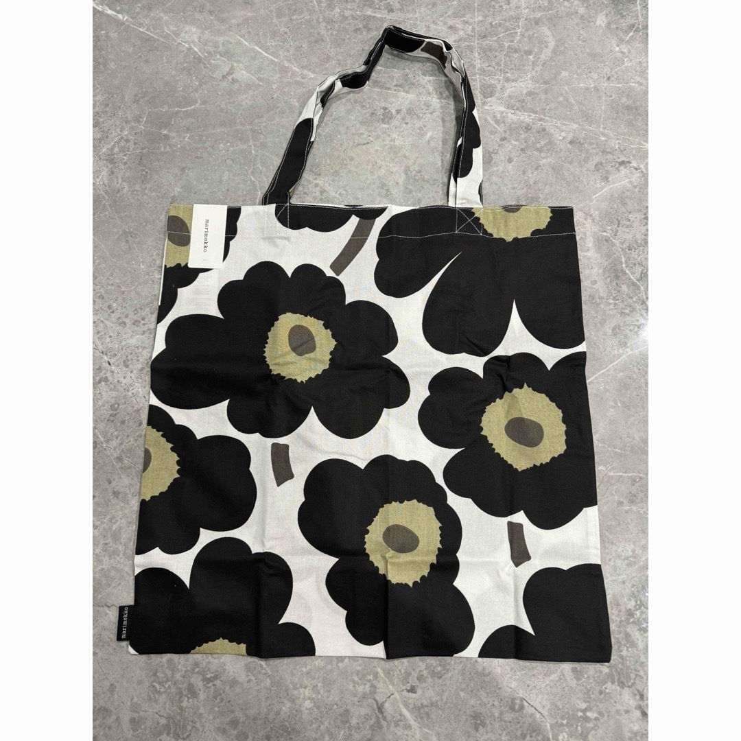 marimekko(マリメッコ)のマリメッコ　エコバッグ　新品 レディースのバッグ(エコバッグ)の商品写真