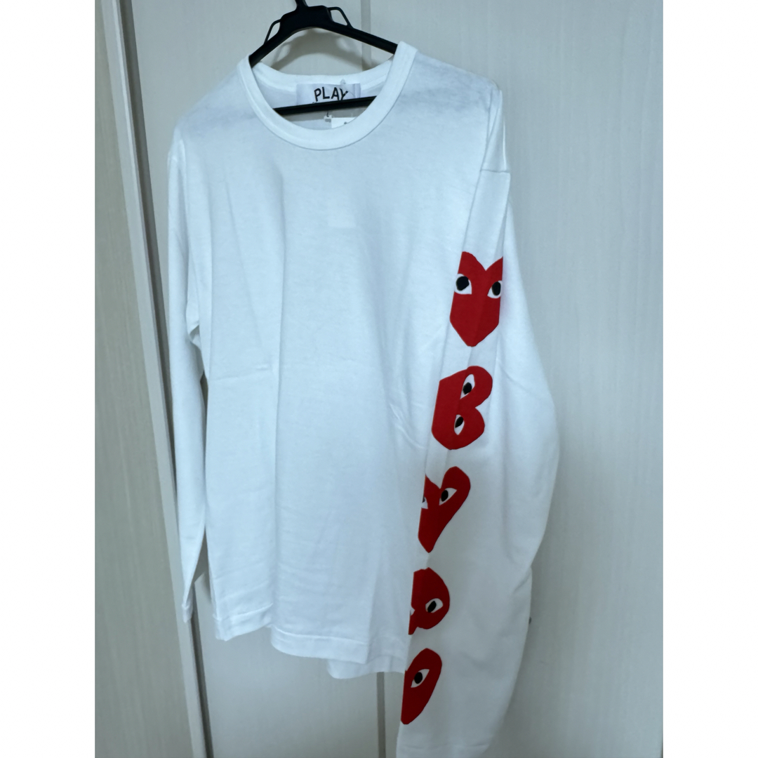 COMME des GARCONS(コムデギャルソン)のPLAY（ギャルソン）のロンＴ（新品未使用）！ メンズのトップス(Tシャツ/カットソー(七分/長袖))の商品写真