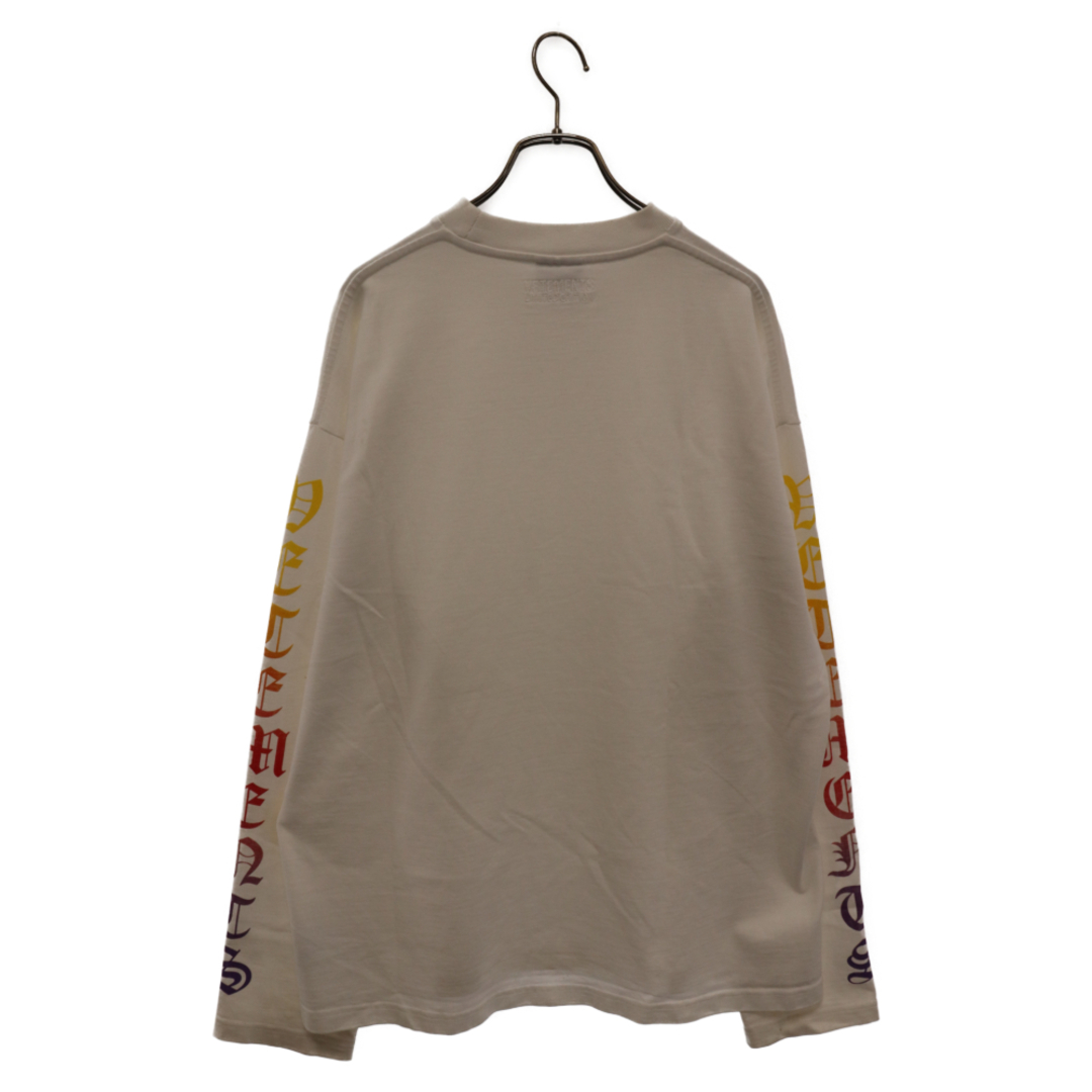 VETEMENTS ヴェトモン 20AW Degrade Gothic Logo L/S TEE UE51TR660W デグレードゴシック アームロゴプリント 長袖Tシャツ カットソー ホワイト メンズのトップス(Tシャツ/カットソー(七分/長袖))の商品写真