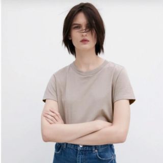 ザラ(ZARA)の新品　ZARA  Tシャツ　ベージュ(Tシャツ(半袖/袖なし))