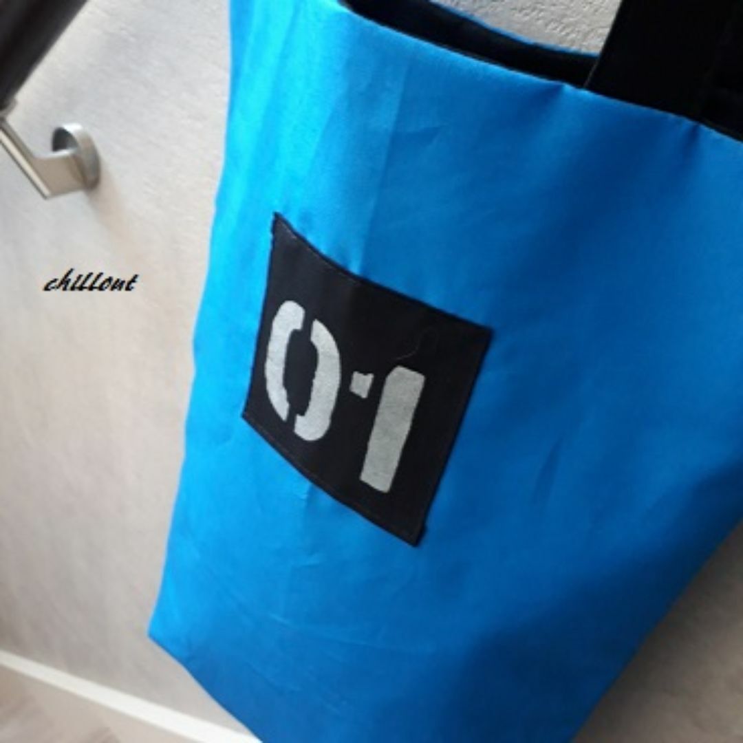 トートバッグ：ブルー×ブラック【0328】 レディースのバッグ(トートバッグ)の商品写真