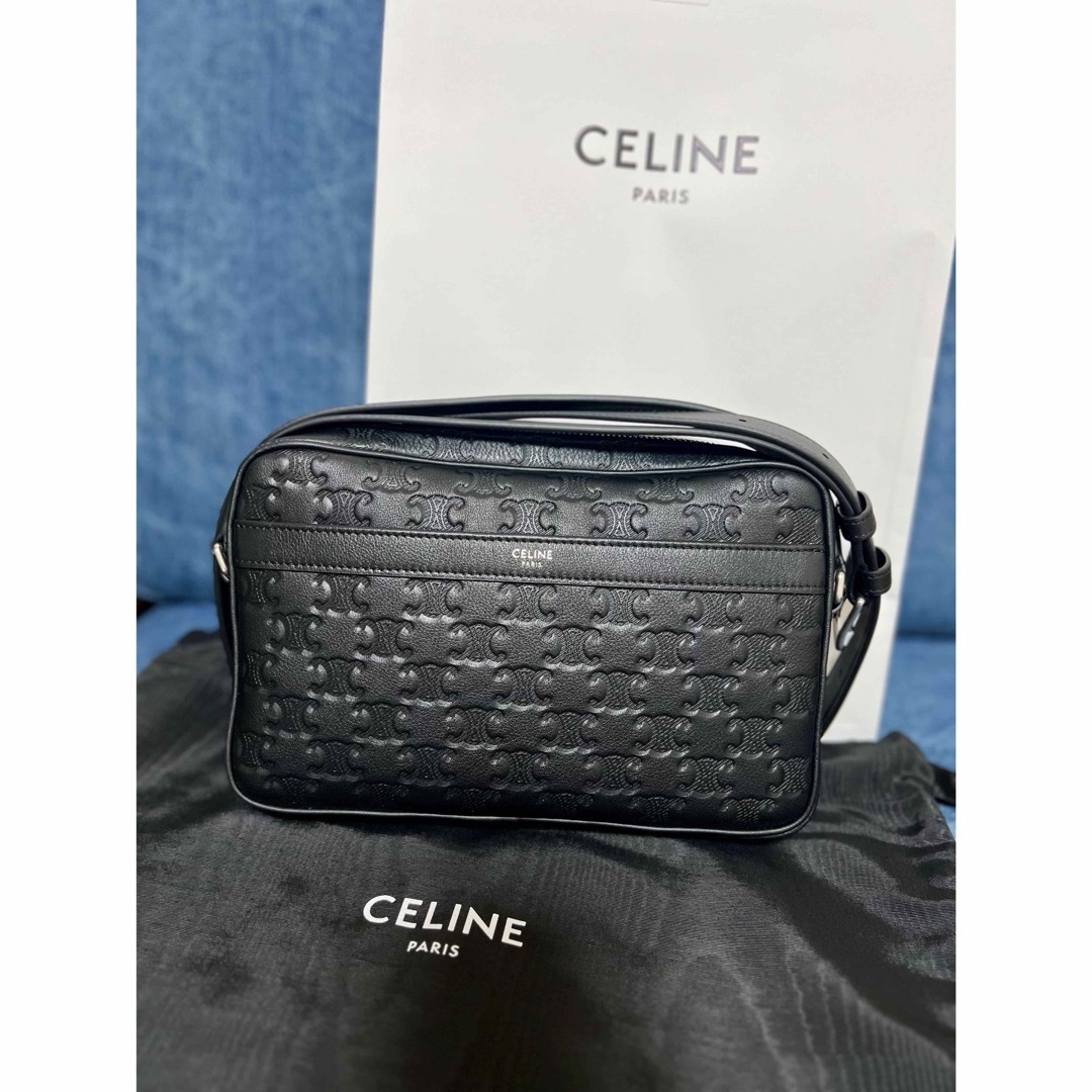 celine(セリーヌ)のCeline トリオンフ型押しショルダー メンズのバッグ(ショルダーバッグ)の商品写真