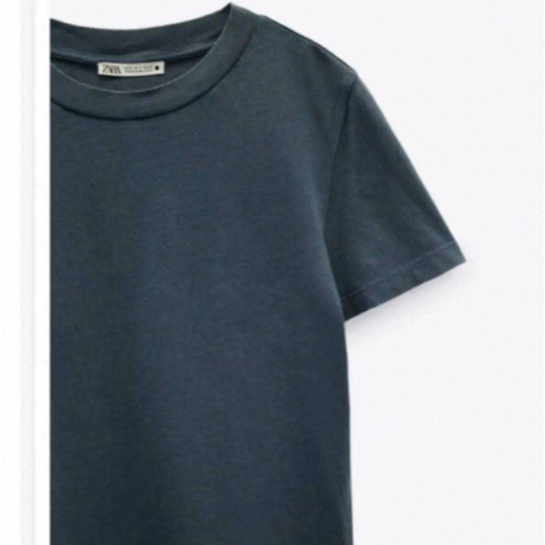 ZARA(ザラ)の新品　ZARA  Tシャツ　ダークブルー レディースのトップス(Tシャツ(半袖/袖なし))の商品写真