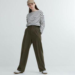 ユニクロ(UNIQLO)のUNIQLO タックワイドパンツ(その他)