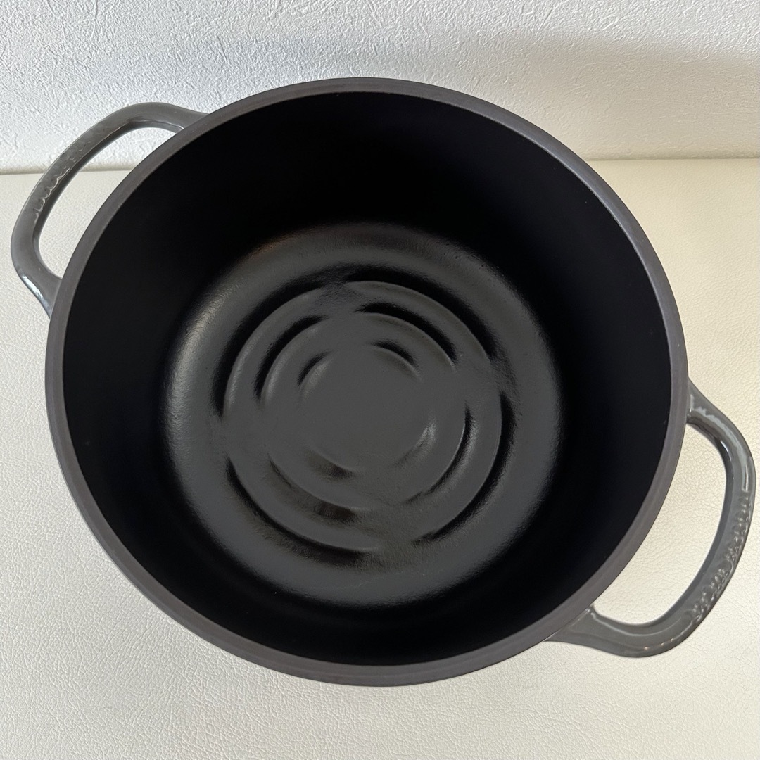 Vermicular(バーミキュラ)のバーミキュラ ライスポットミニ RP19A-GY 炊飯器 トリュフグレー 本体 スマホ/家電/カメラの調理家電(調理機器)の商品写真