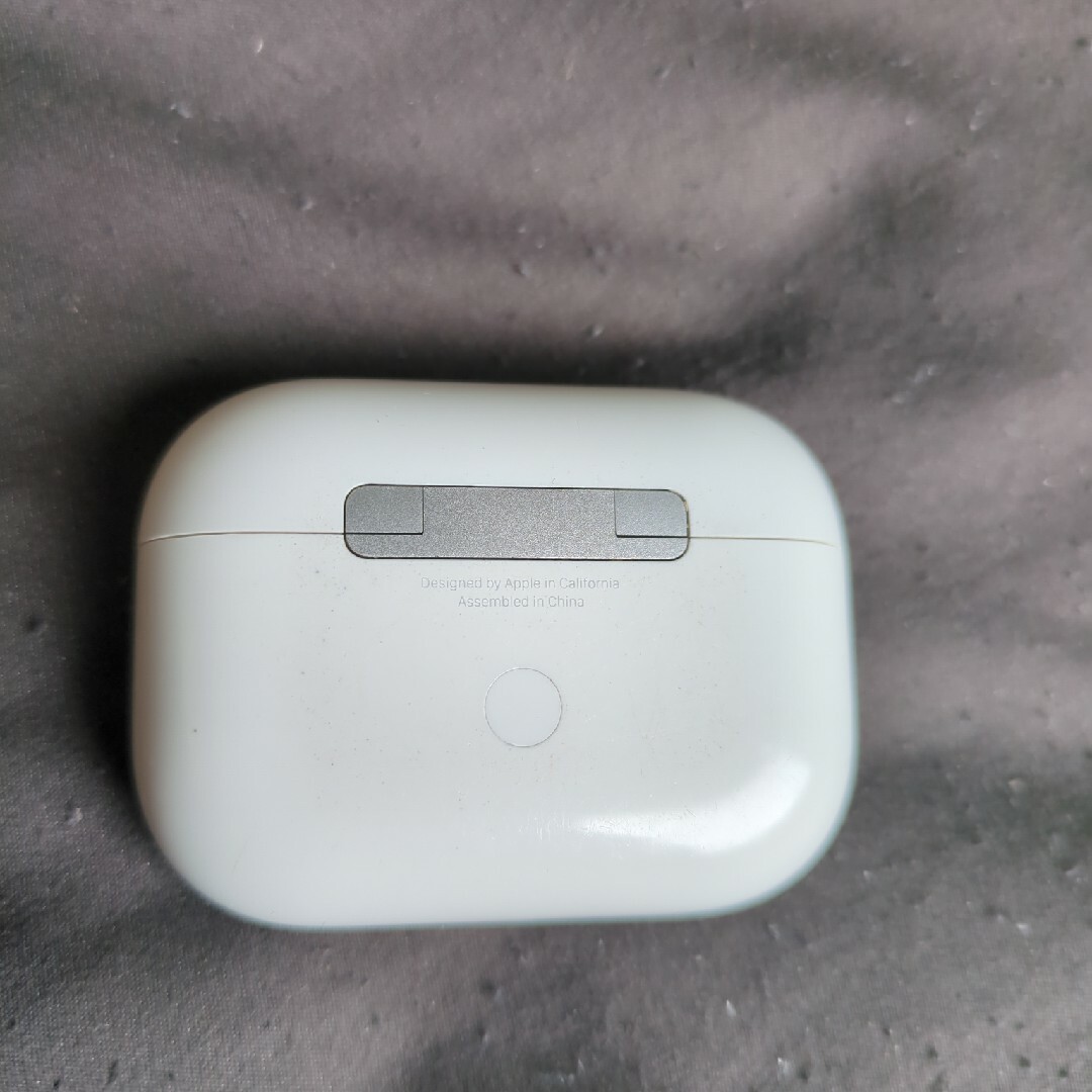 Apple(アップル)の最終値下げ airpods pro 第一世代 正規品 ジャンク スマホ/家電/カメラのオーディオ機器(ヘッドフォン/イヤフォン)の商品写真