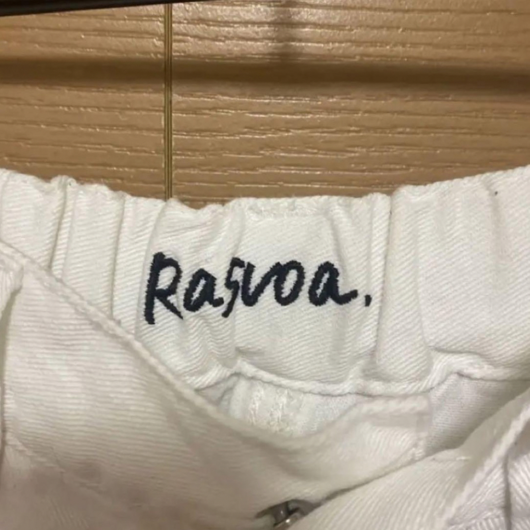 RASVOA(ラスボア)のラスボア　ホワイトワイドデニムパンツ レディースのパンツ(デニム/ジーンズ)の商品写真