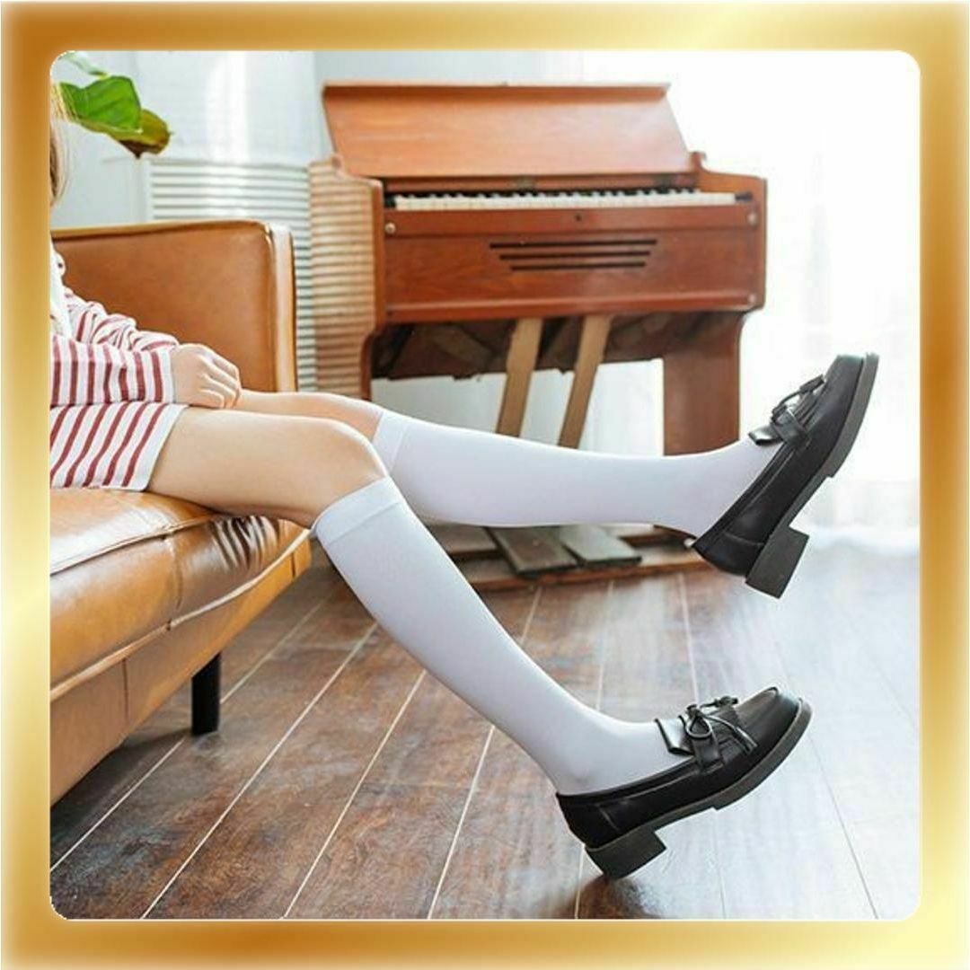 新品送料無料 韓国 かわいい ホワイト ニーハイソックス 膝下 白 レディースの靴/シューズ(その他)の商品写真