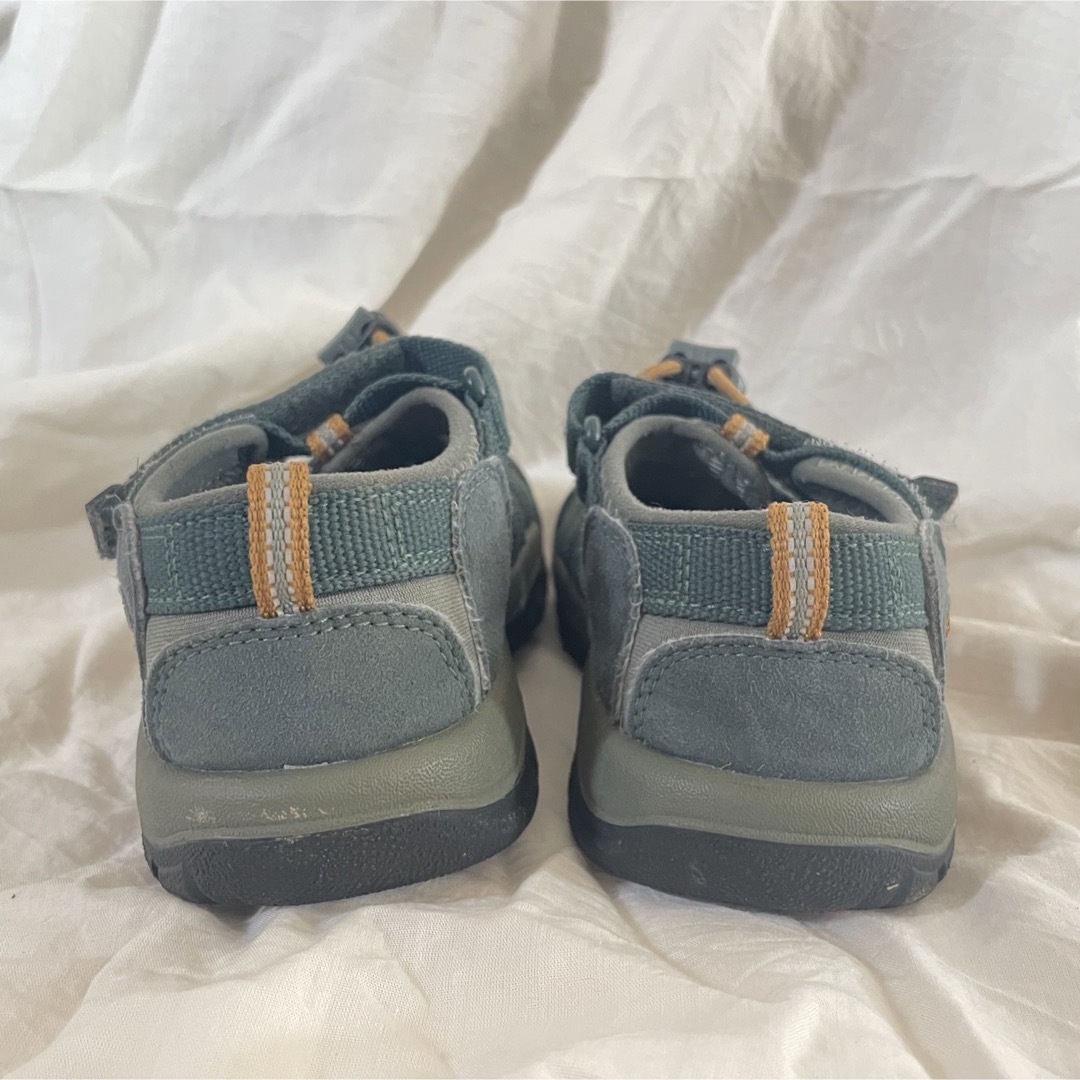 KEEN(キーン)のKEENサンダル　キッズ キッズ/ベビー/マタニティのキッズ靴/シューズ(15cm~)(サンダル)の商品写真