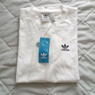 アディダス(adidas)のアディダス　Tシャツ(Tシャツ/カットソー(半袖/袖なし))