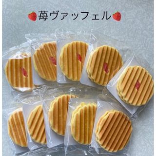 お菓子　和菓子　せんべい　　　　　　　　苺ヴァッフェル(菓子/デザート)