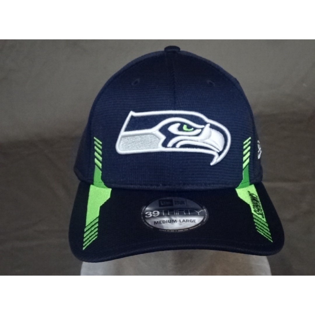 NEW ERA(ニューエラー)の【NEWERA】【39THIRTY】 NFL シアトルシーホークス ロゴキャップ メンズの帽子(キャップ)の商品写真