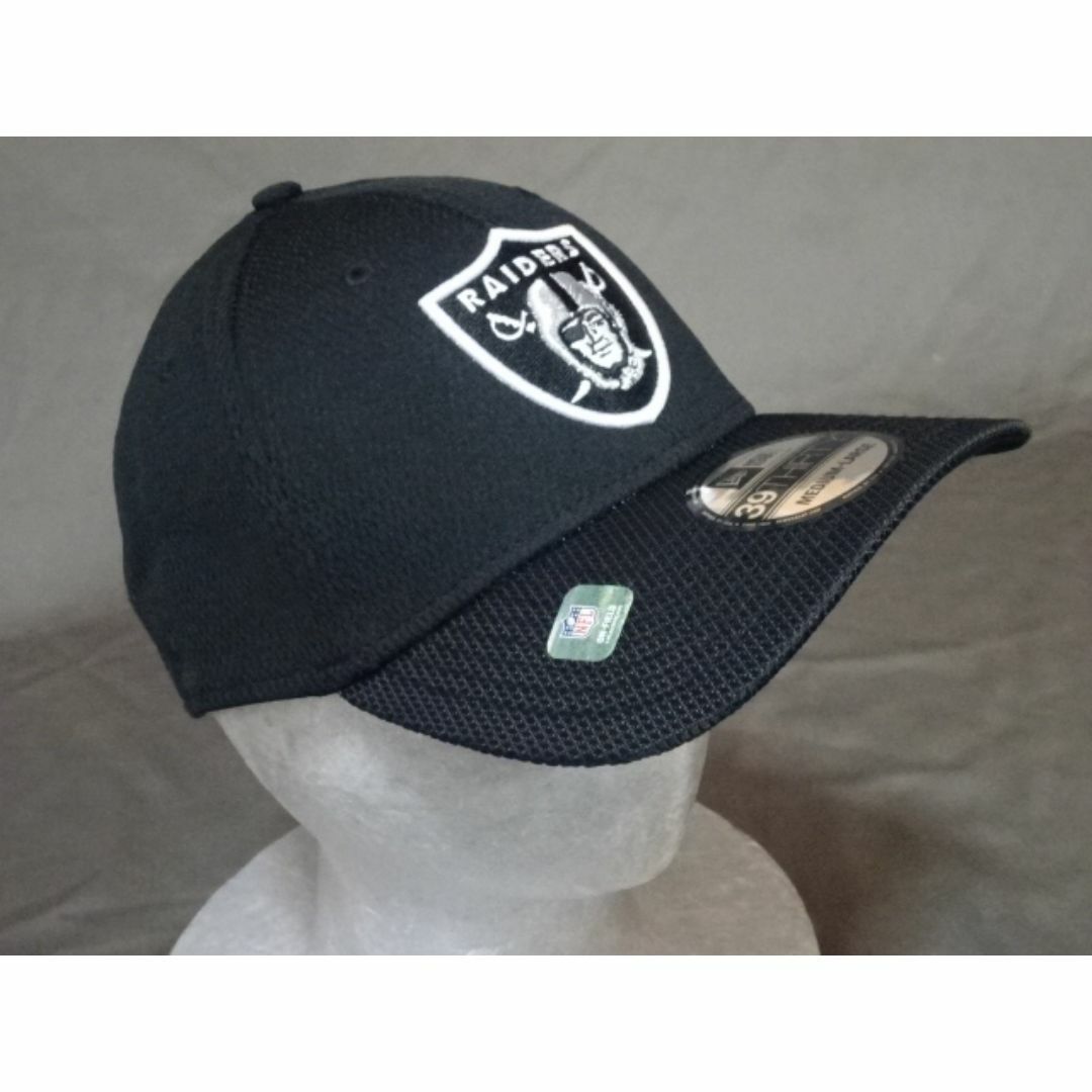 NEW ERA(ニューエラー)の【NEWERA】 【39THIRTY】 NFL ラスベガスレイダース ロゴCap メンズの帽子(キャップ)の商品写真