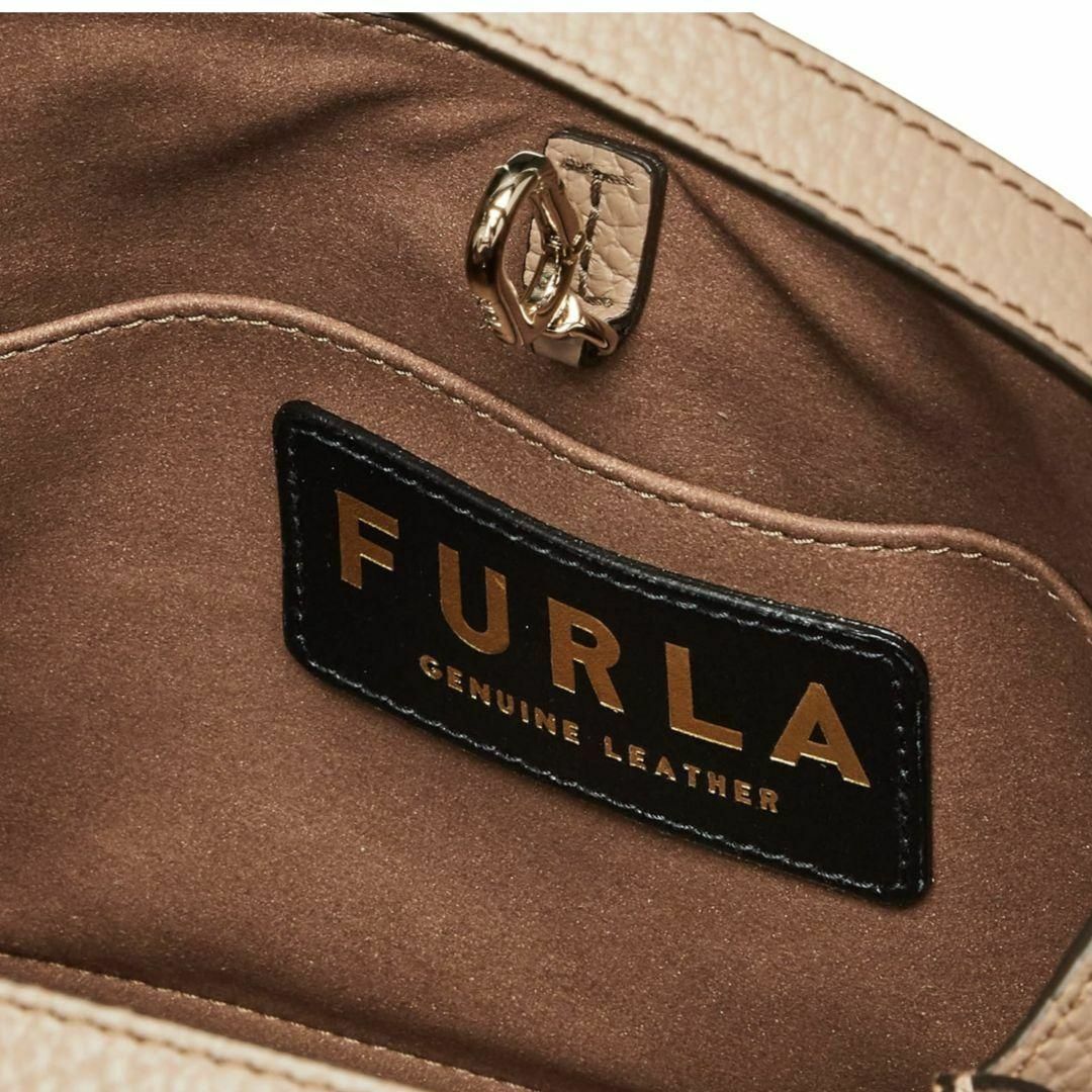 Furla(フルラ)の【訳アリ大特価】フルラ FURLA ホーボーバッグ PRIMULA グレージュ レディースのバッグ(トートバッグ)の商品写真