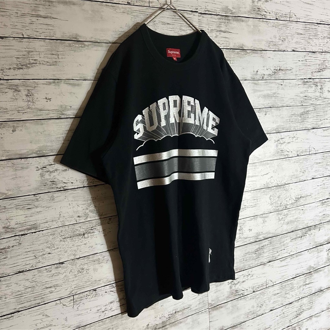 Supreme(シュプリーム)の【超人気デザイン】シュプリーム☆アーチロゴ☆入手困難　即完売モデル メンズのトップス(Tシャツ/カットソー(半袖/袖なし))の商品写真