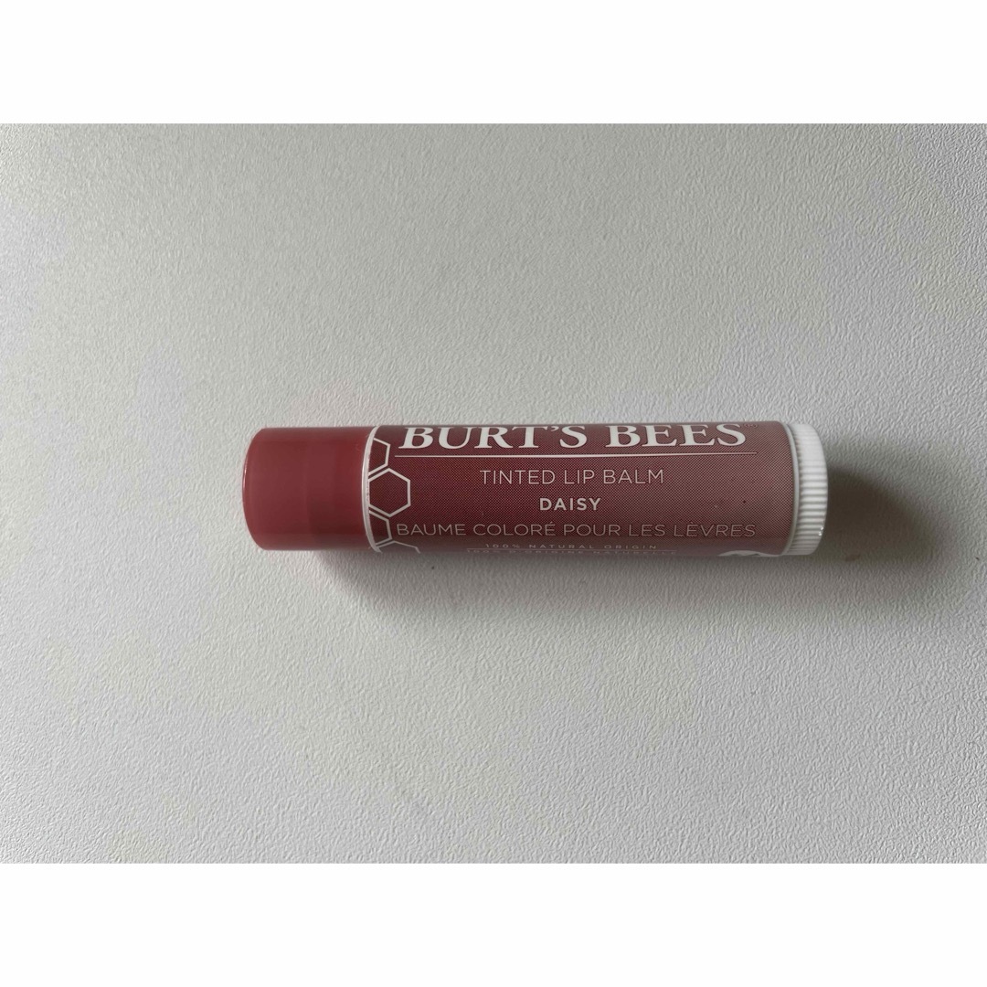 Burt's Bees Tinted Lip Balm Daisy コスメ/美容のスキンケア/基礎化粧品(リップケア/リップクリーム)の商品写真